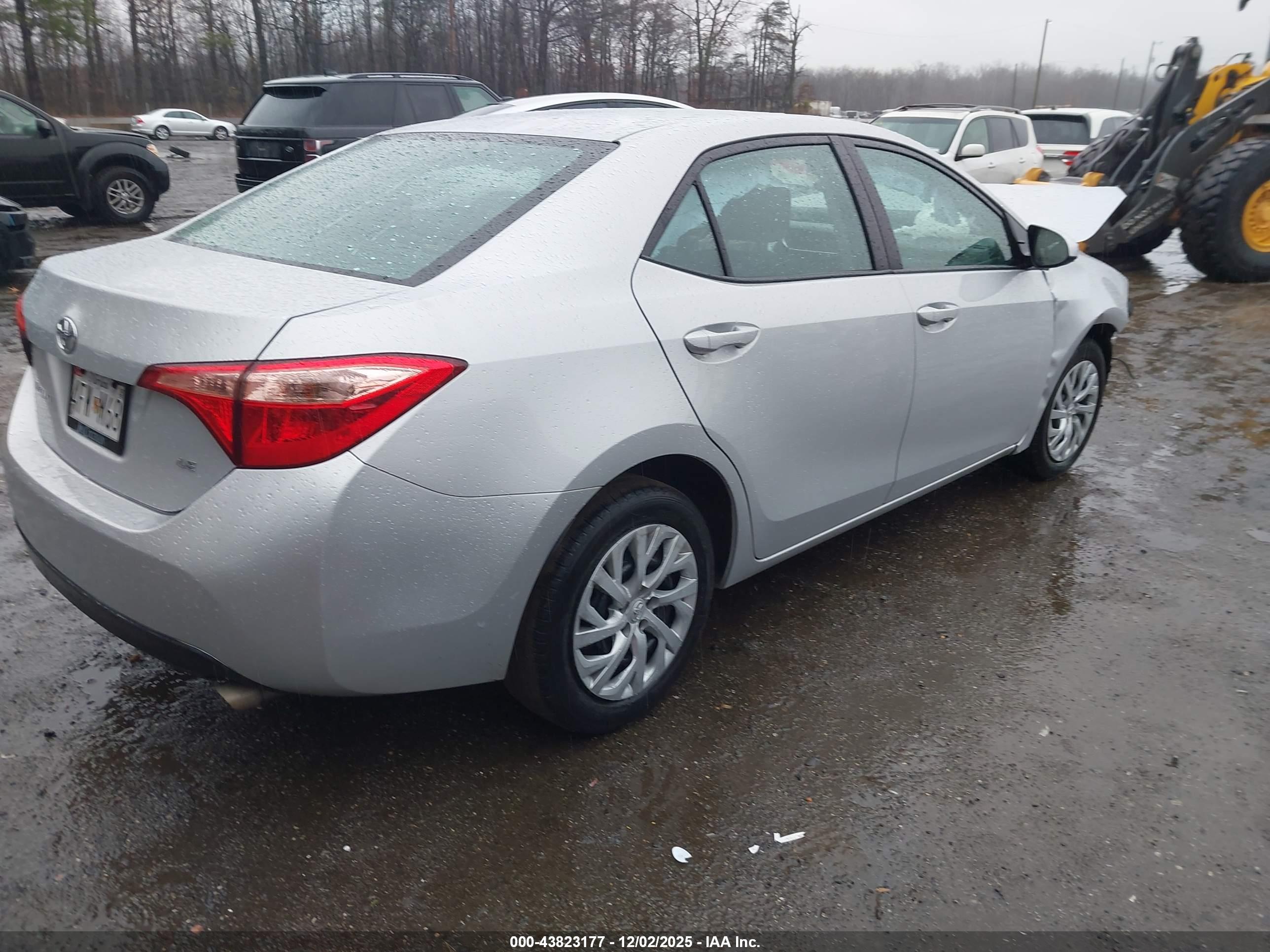 TOYOTA COROLLA image 4
