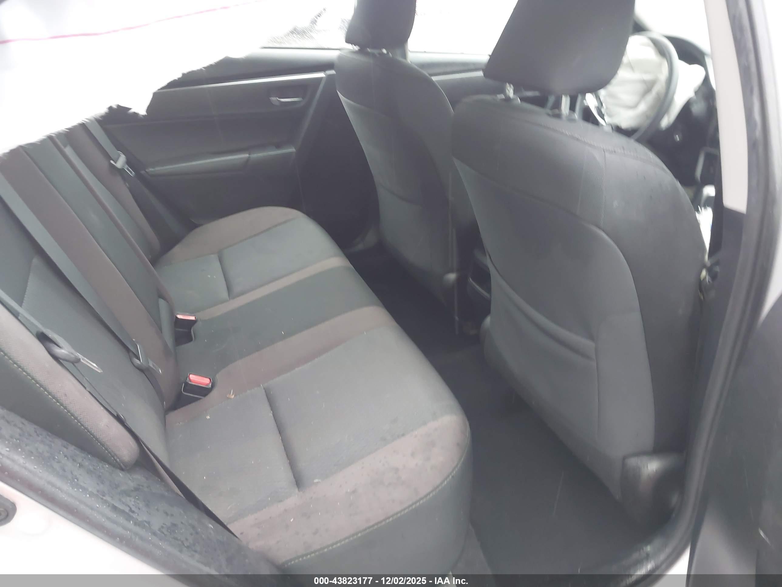 TOYOTA COROLLA image 8