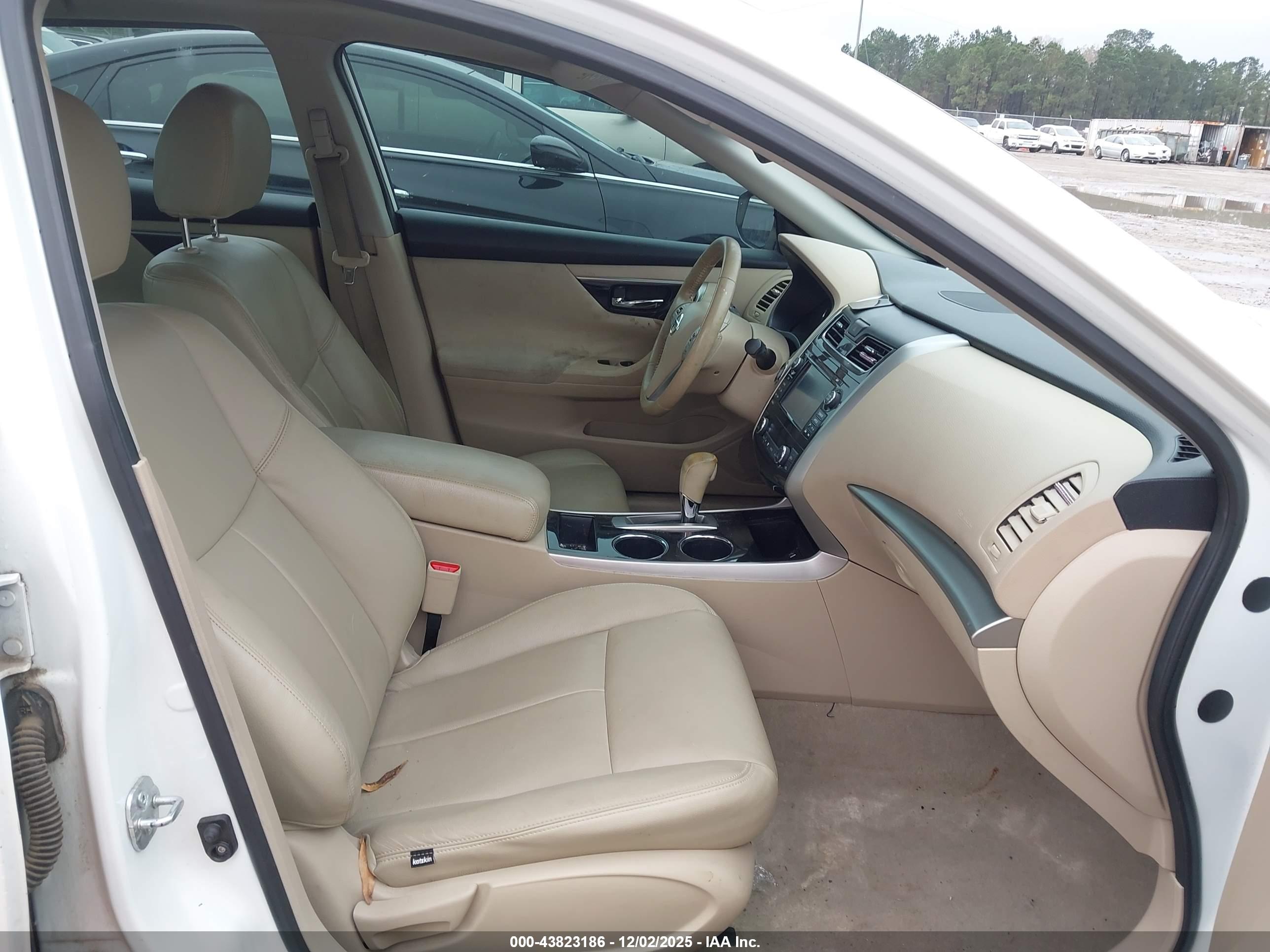 NISSAN ALTIMA image 5