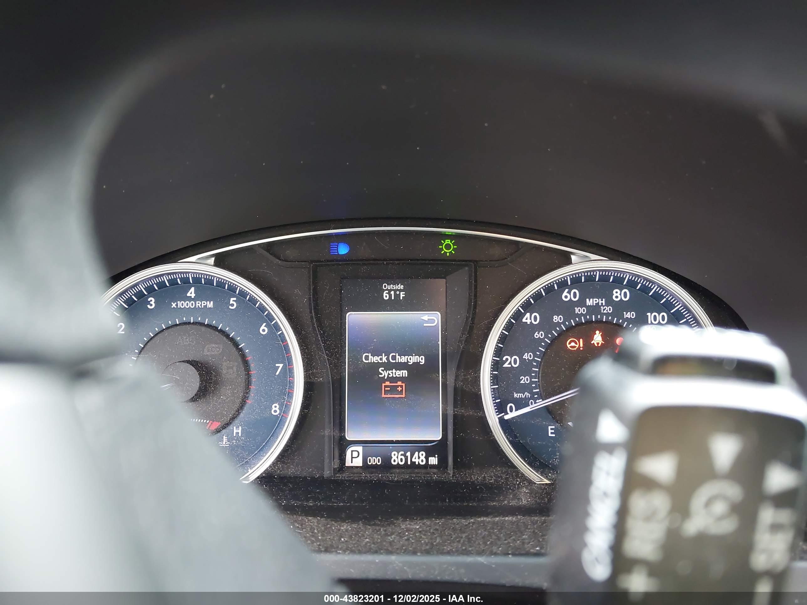 TOYOTA CAMRY image 7