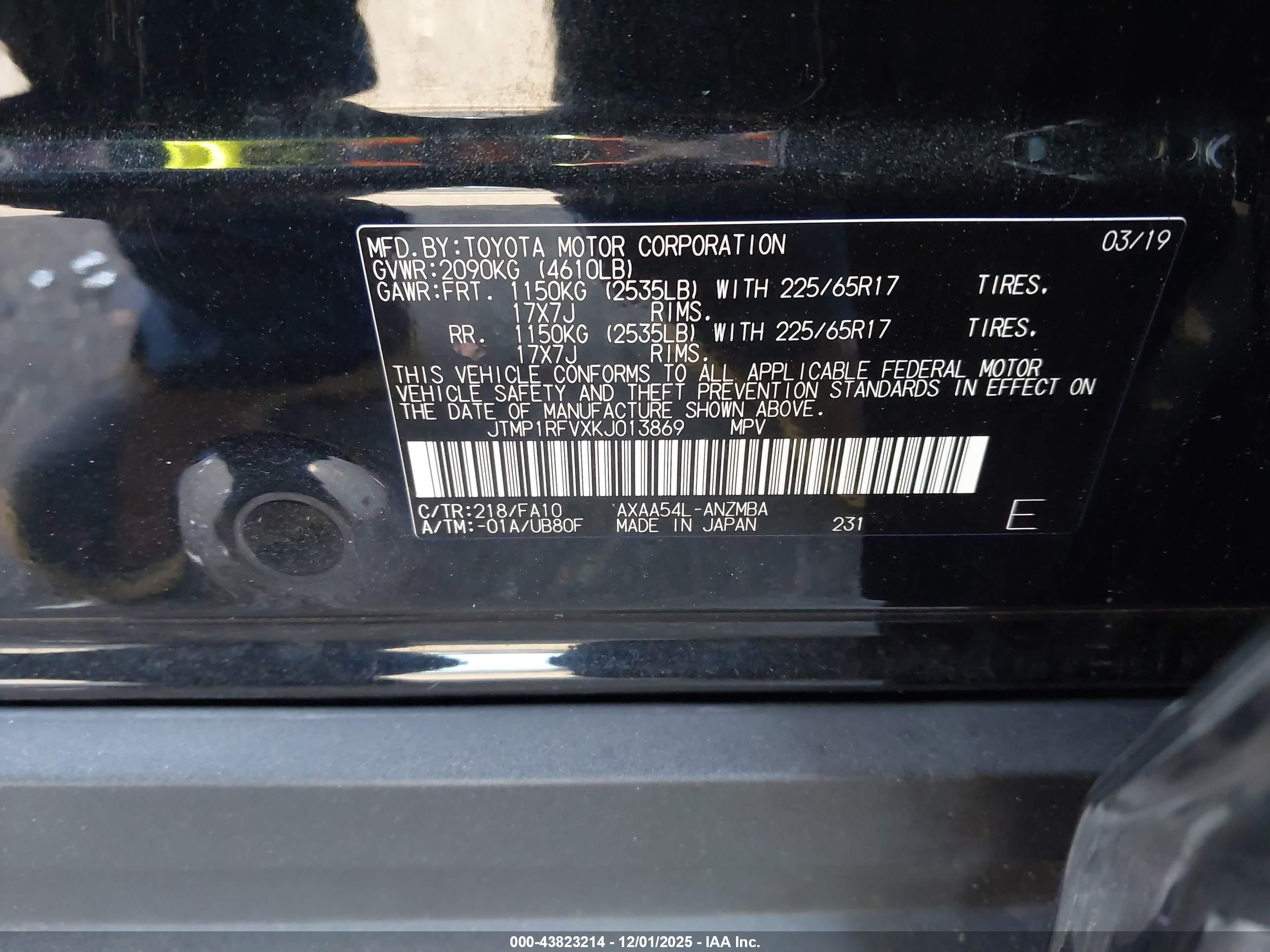TOYOTA RAV4 image 9