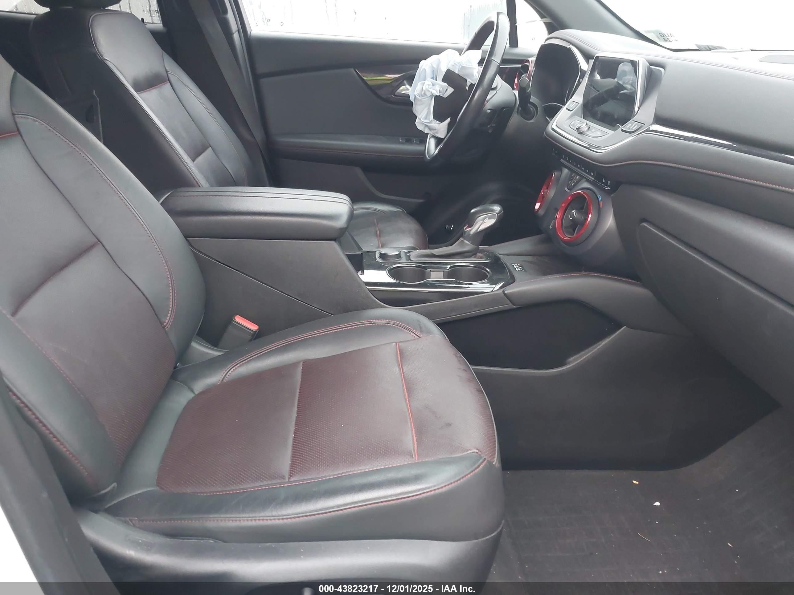 CHEVROLET BLAZER image 5