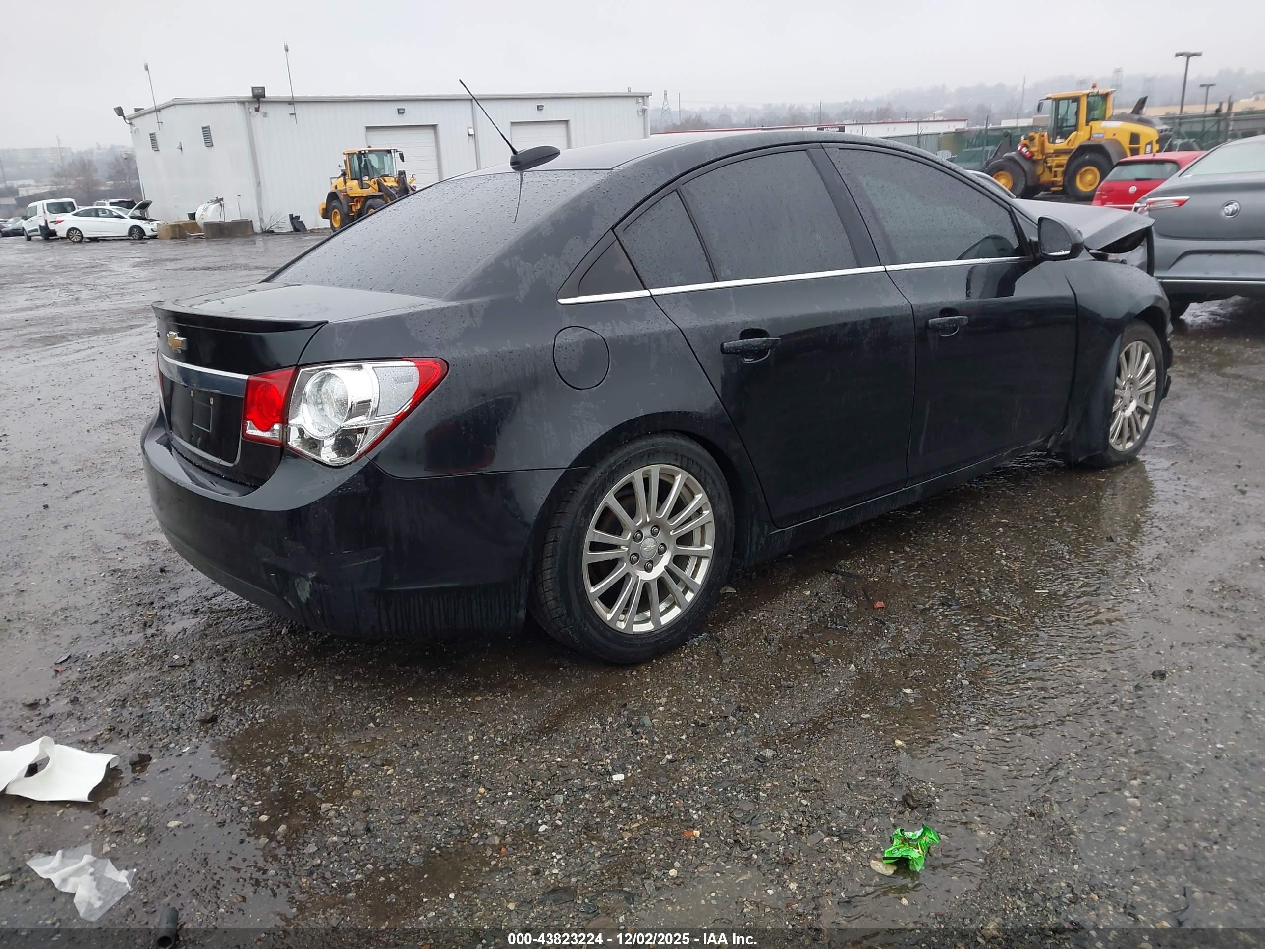 CHEVROLET CRUZE image 4
