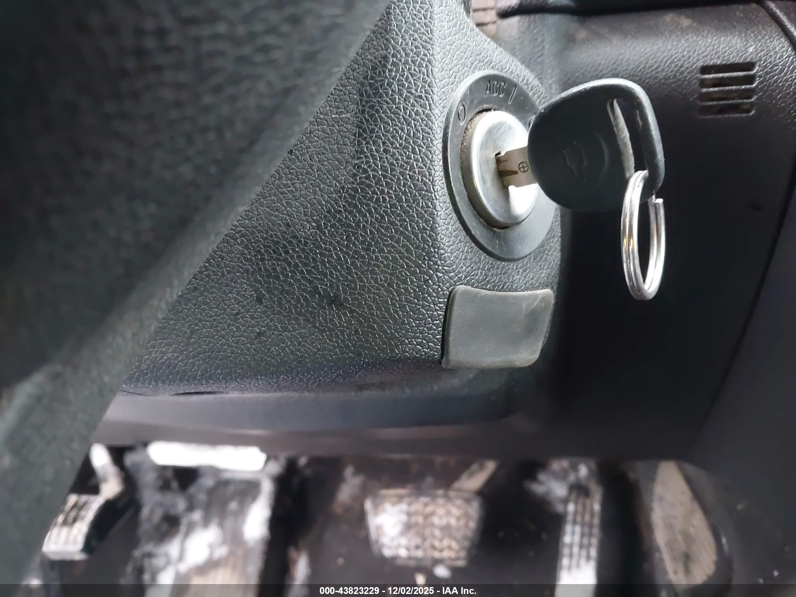 CHEVROLET TRAVERSE image 11