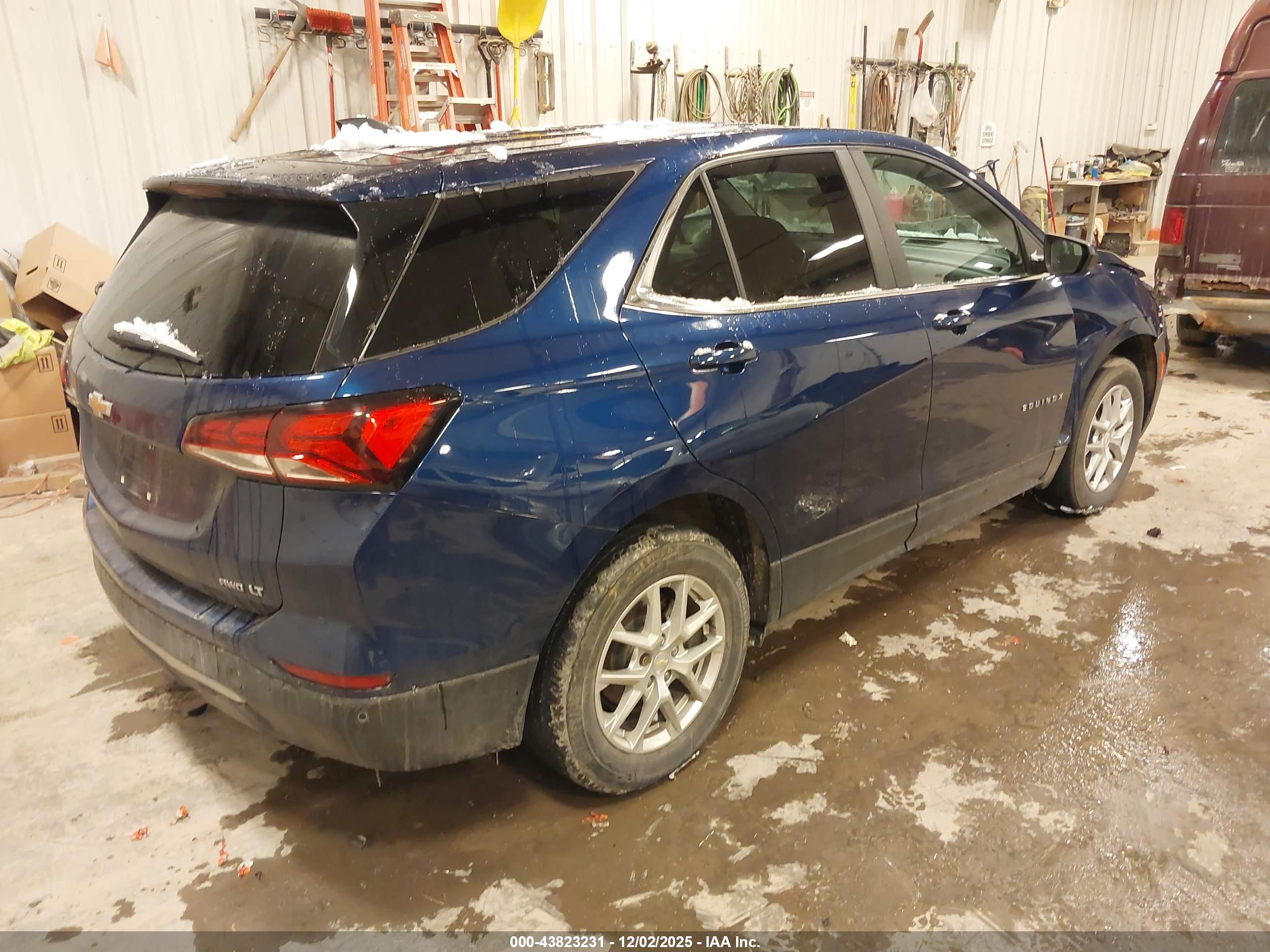 CHEVROLET EQUINOX image 4
