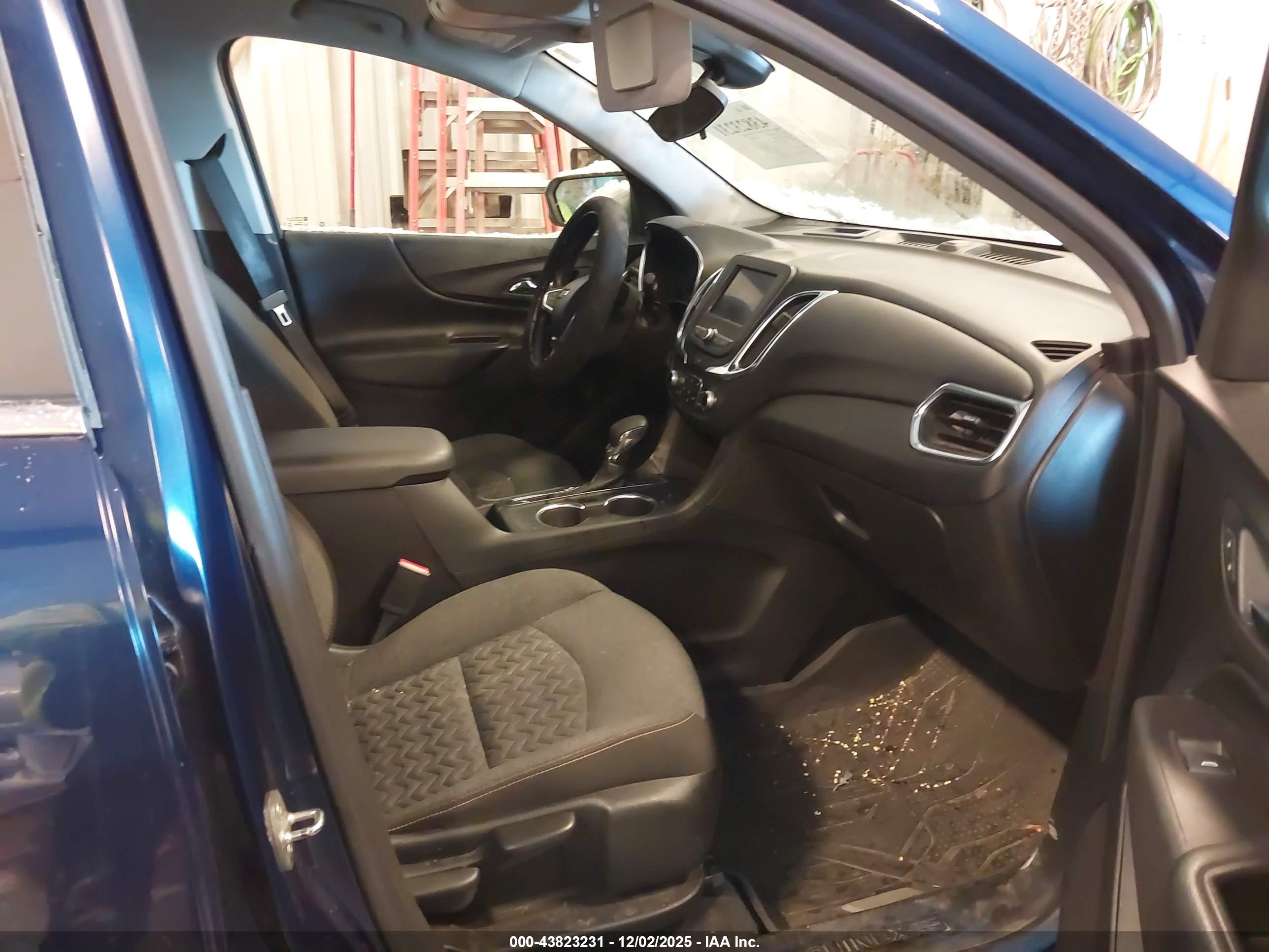 CHEVROLET EQUINOX image 5