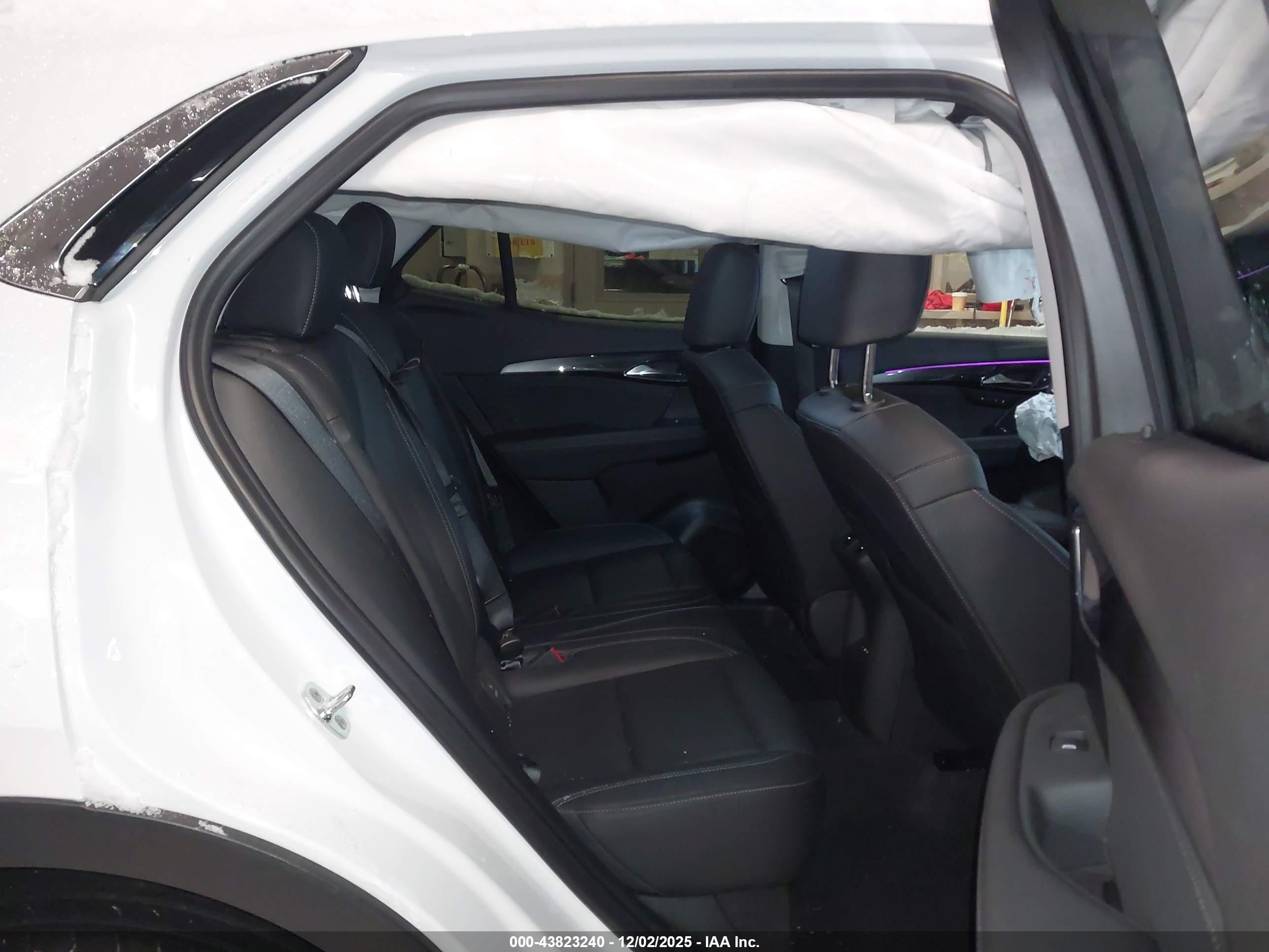 BUICK ENVISION image 8