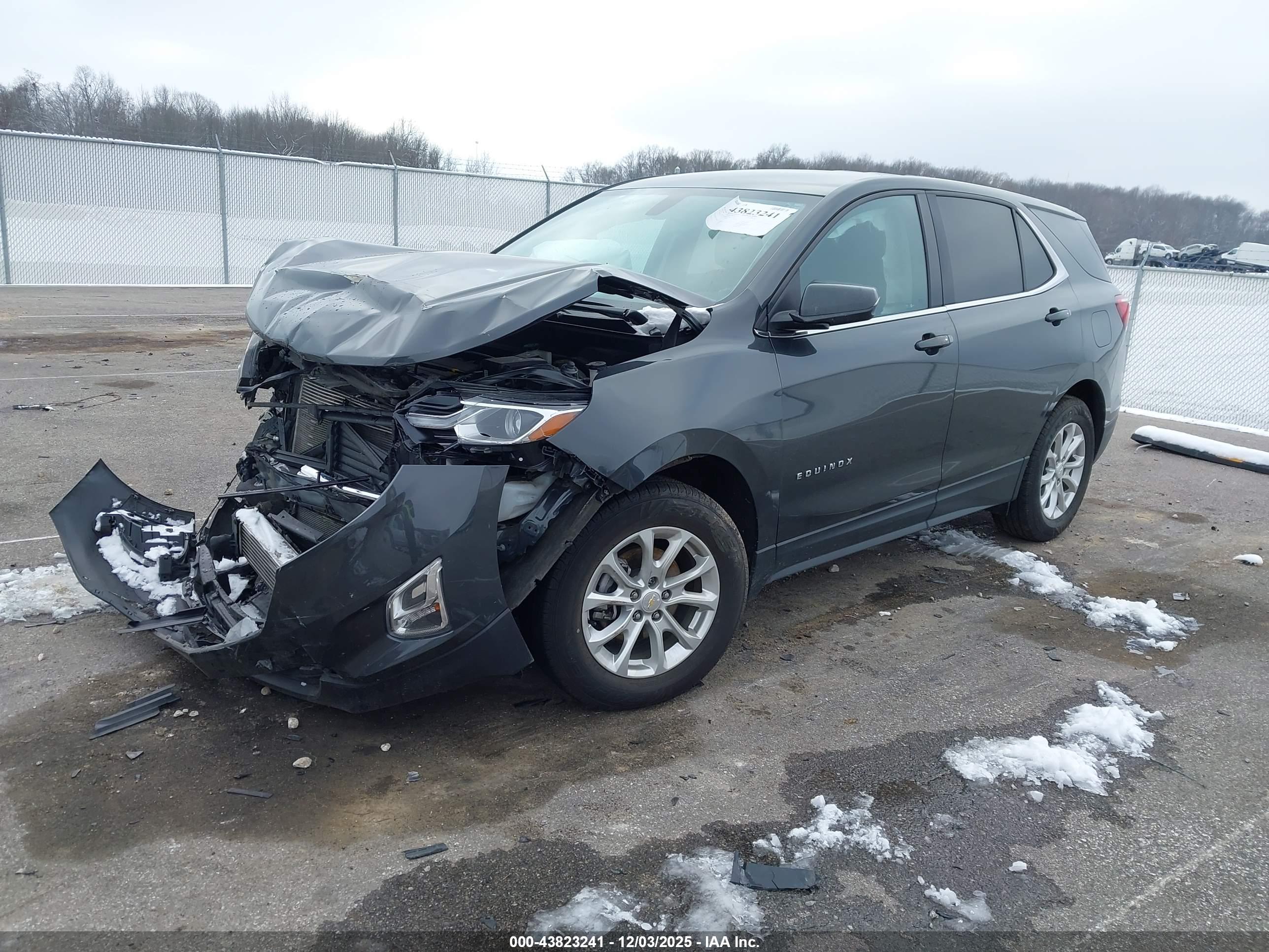 CHEVROLET EQUINOX image 2