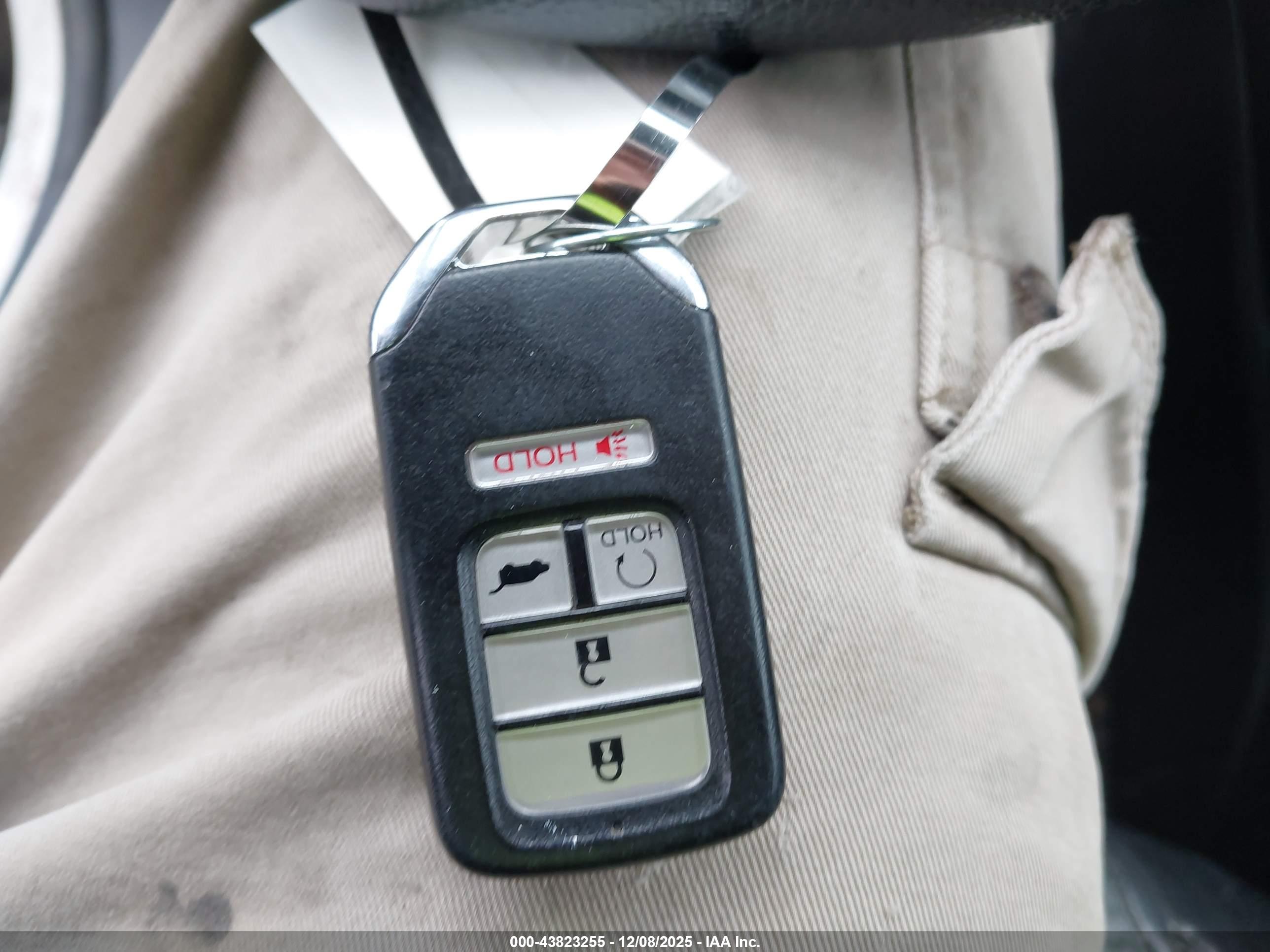 HONDA CR-V image 11
