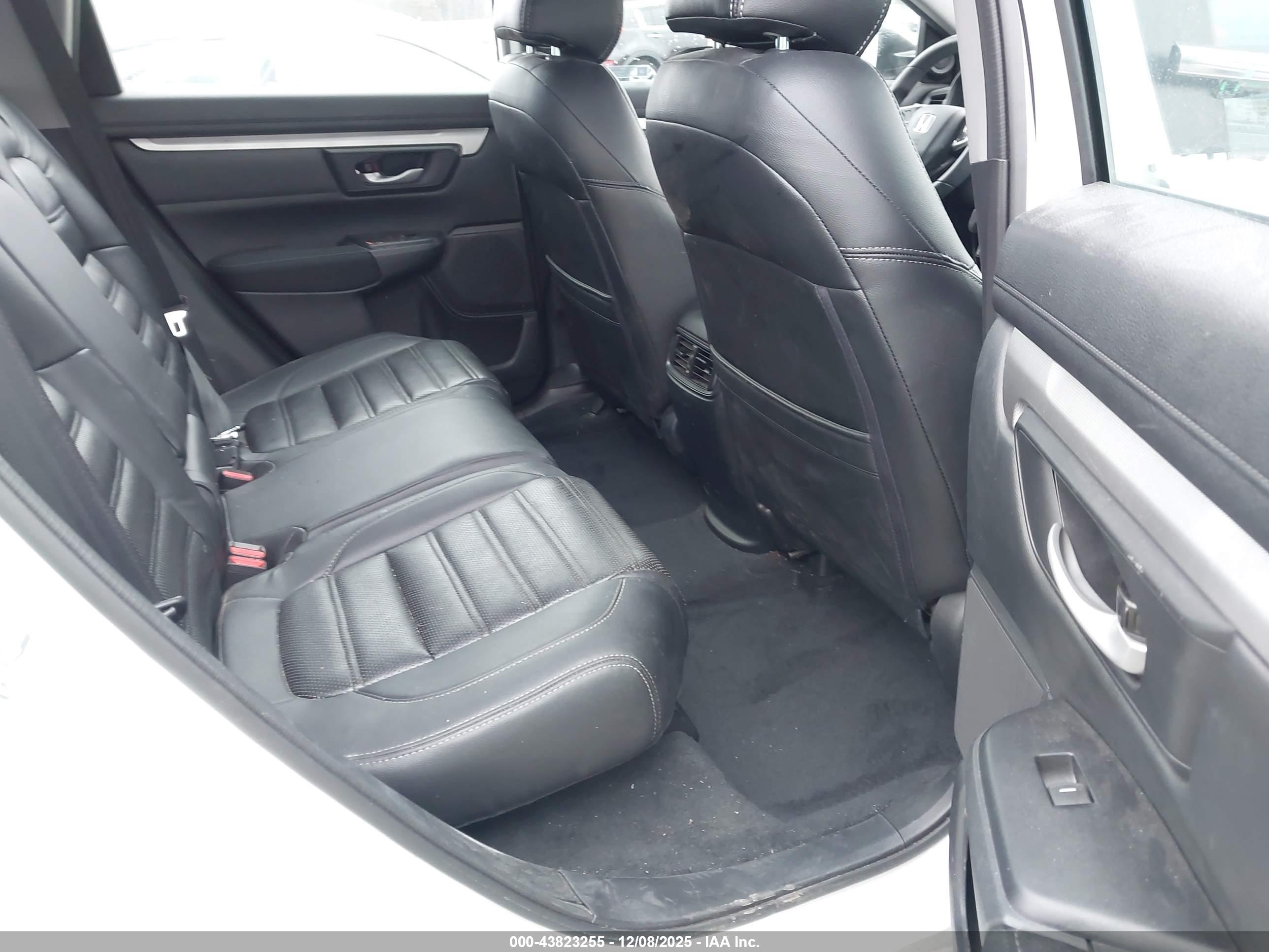 HONDA CR-V image 8