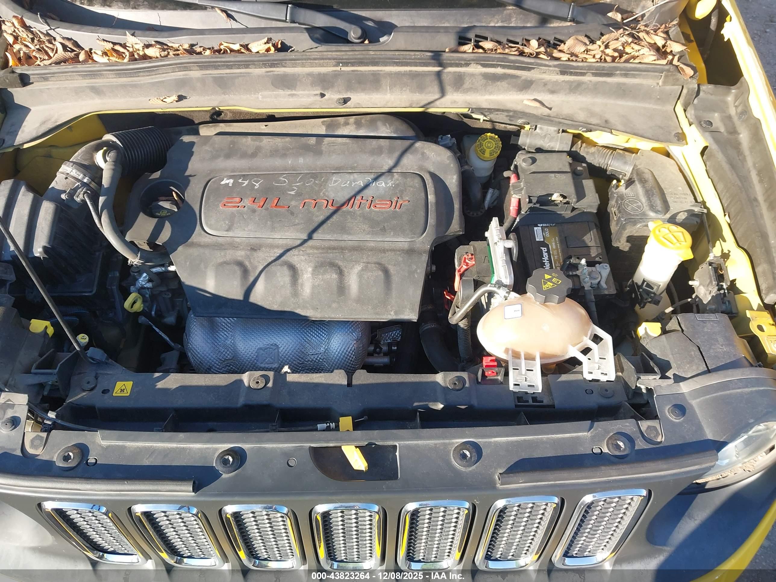 JEEP RENEGADE image 10