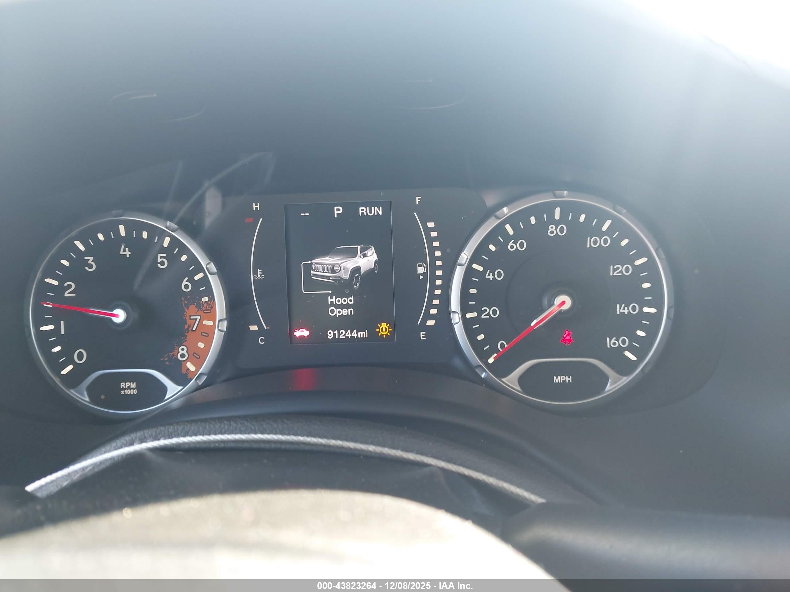 JEEP RENEGADE image 7