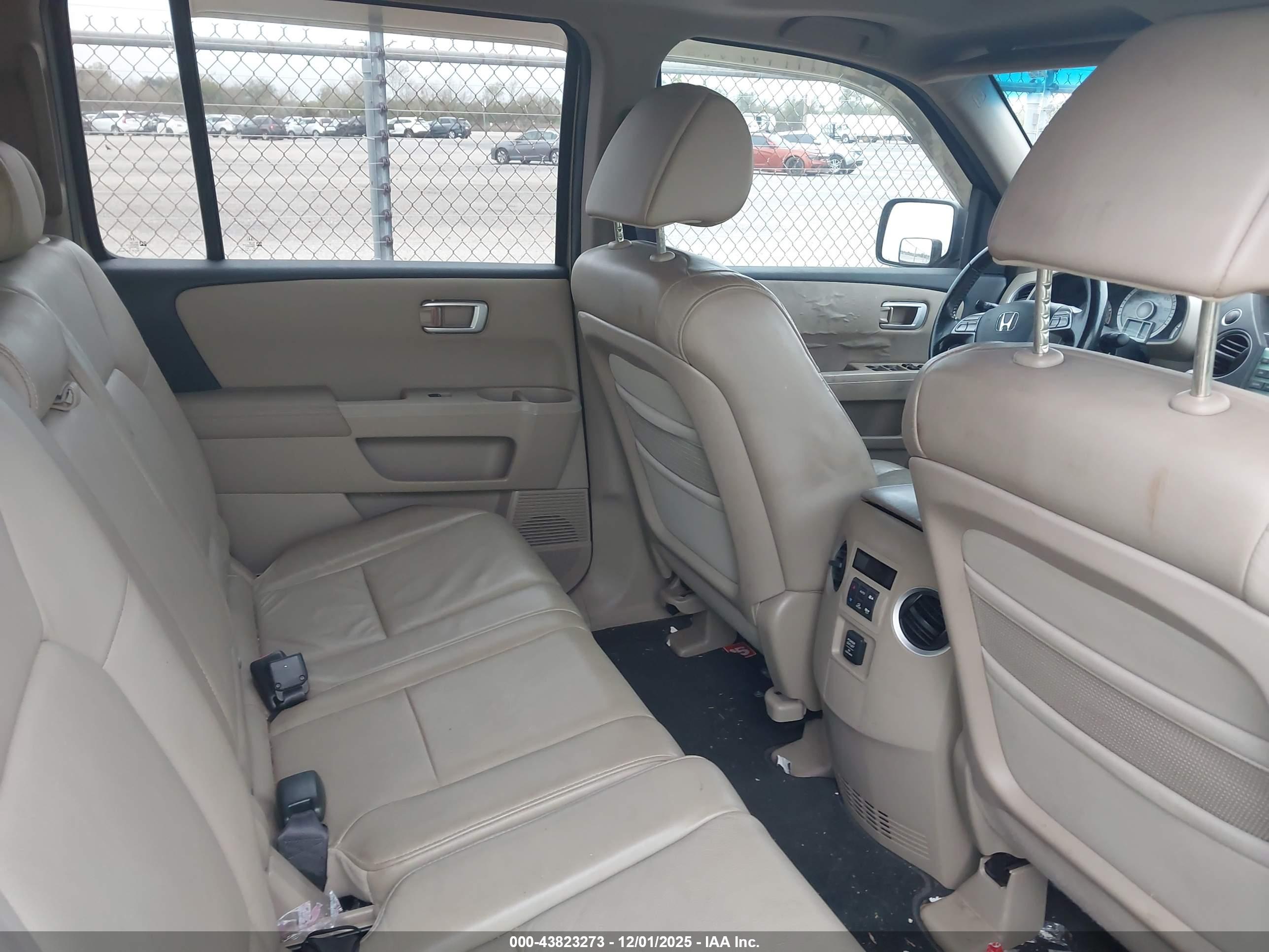 HONDA PILOT image 8