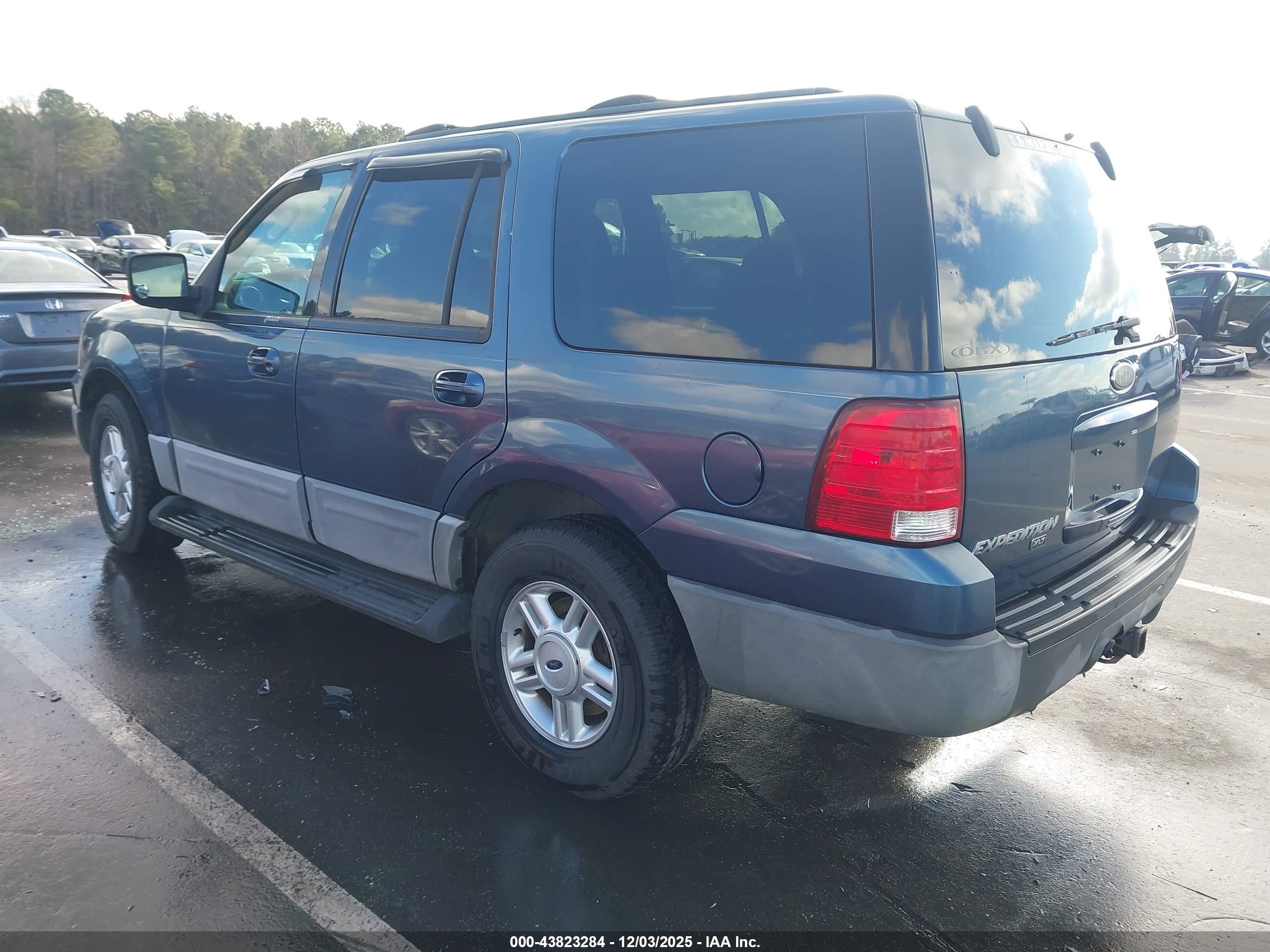 FORD EXPEDITION image 3
