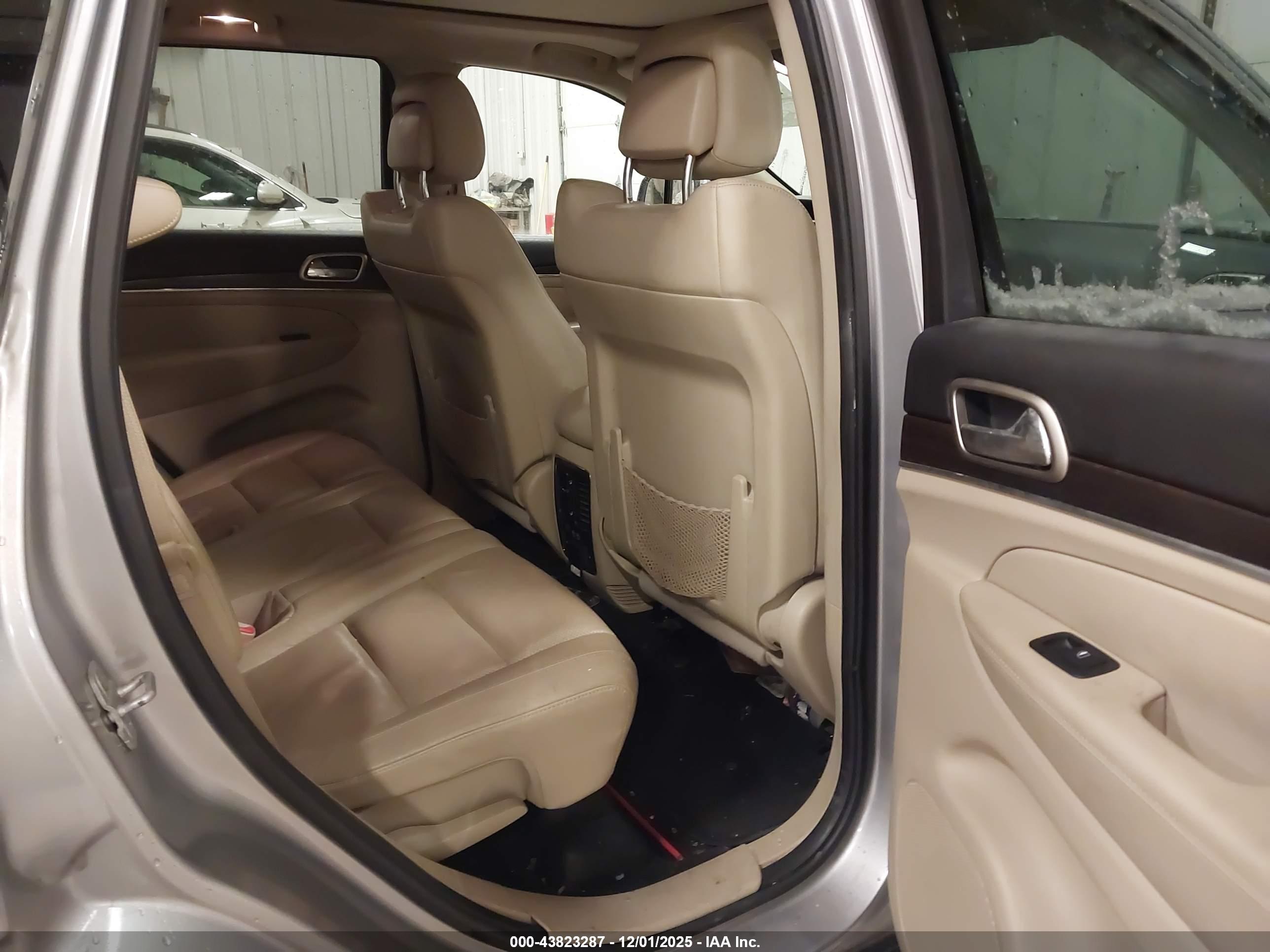 JEEP GRAND image 8