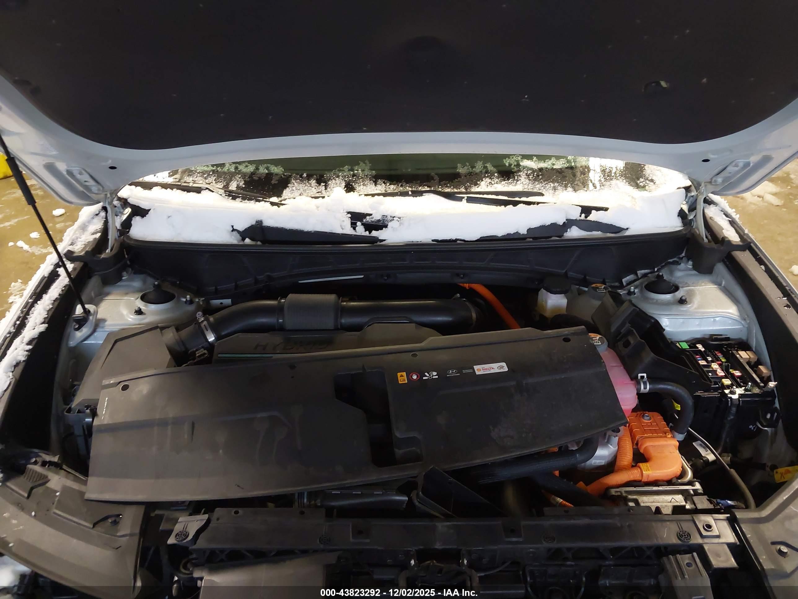 HYUNDAI TUCSON image 10
