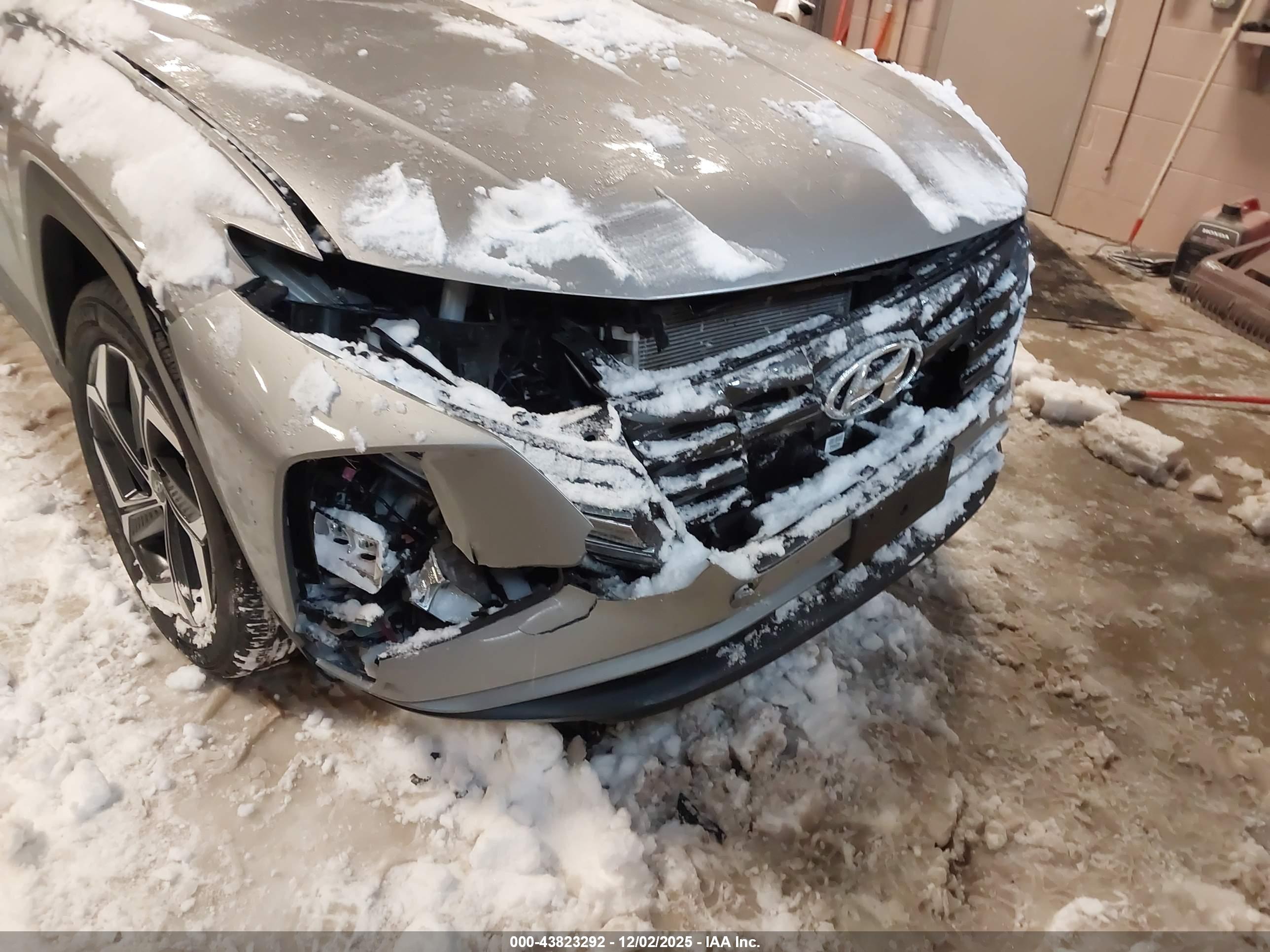 HYUNDAI TUCSON image 6
