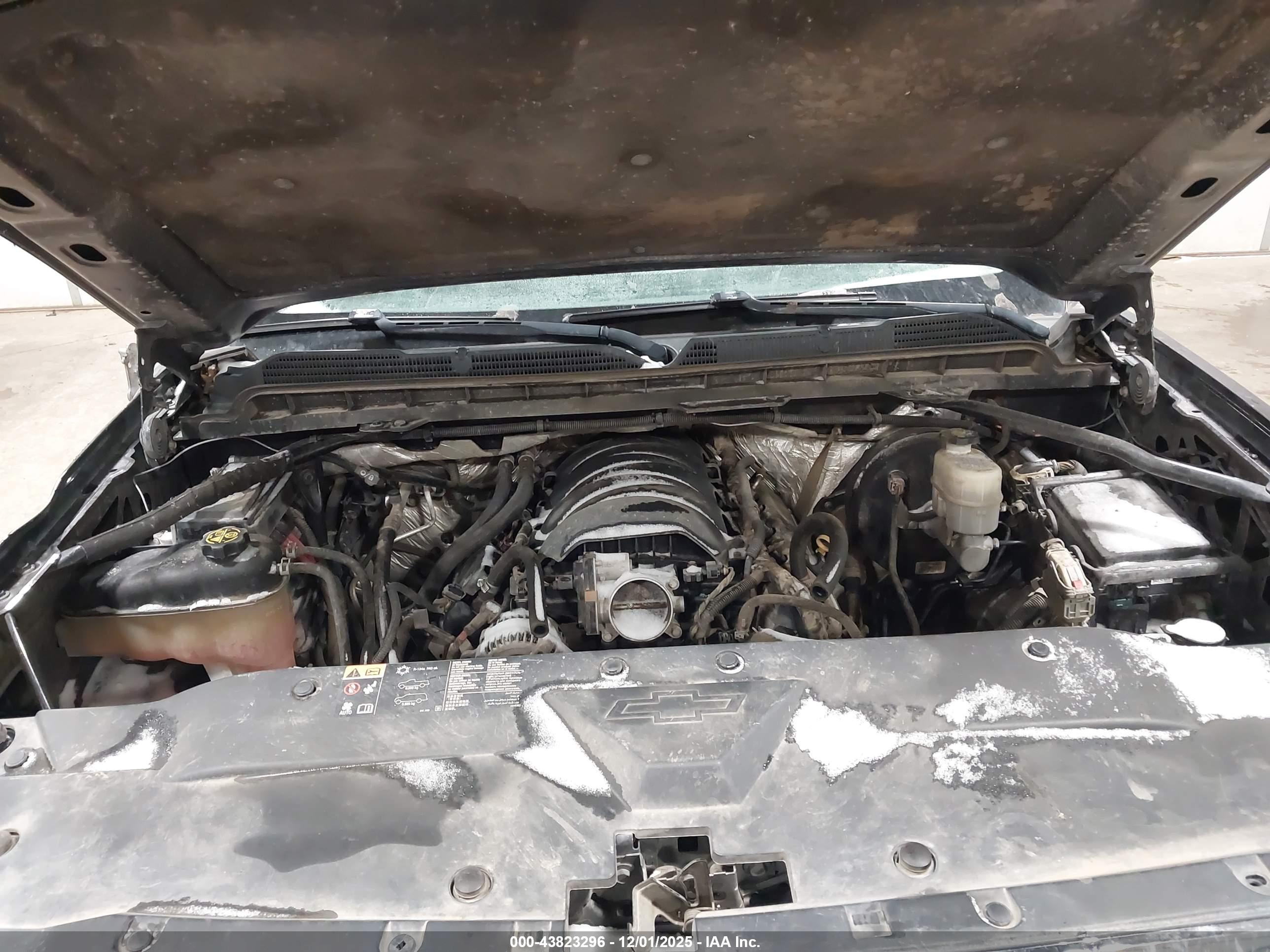CHEVROLET SILVERADO image 10