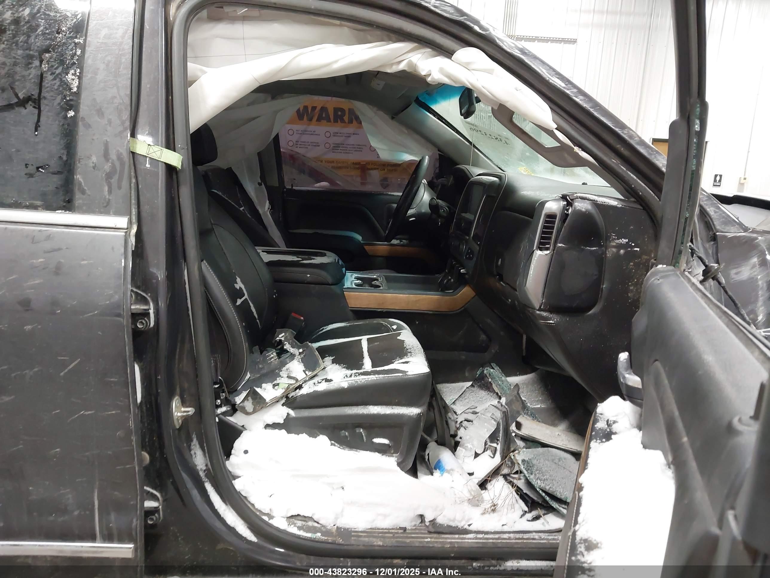 CHEVROLET SILVERADO image 5