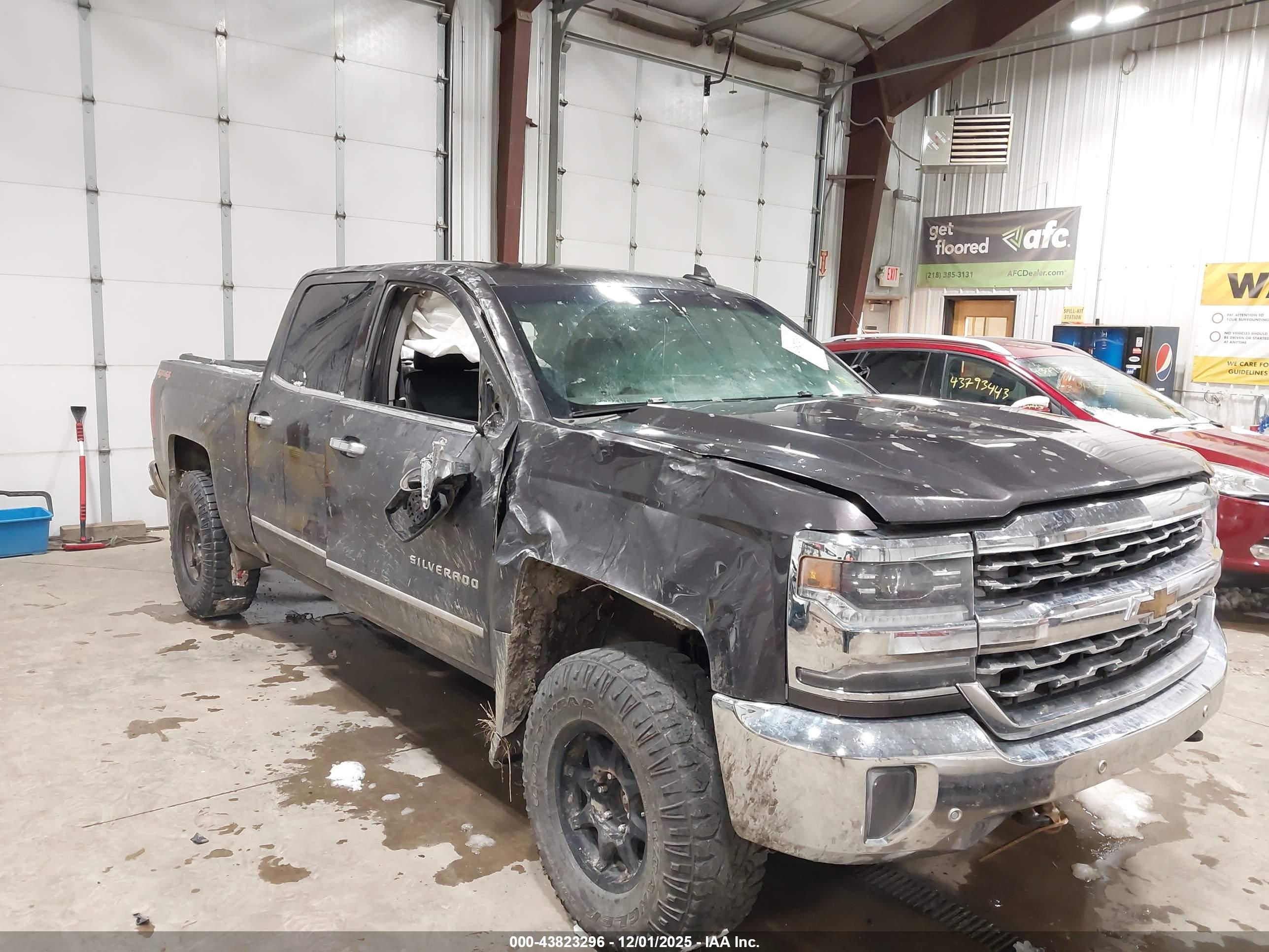 CHEVROLET SILVERADO image 6