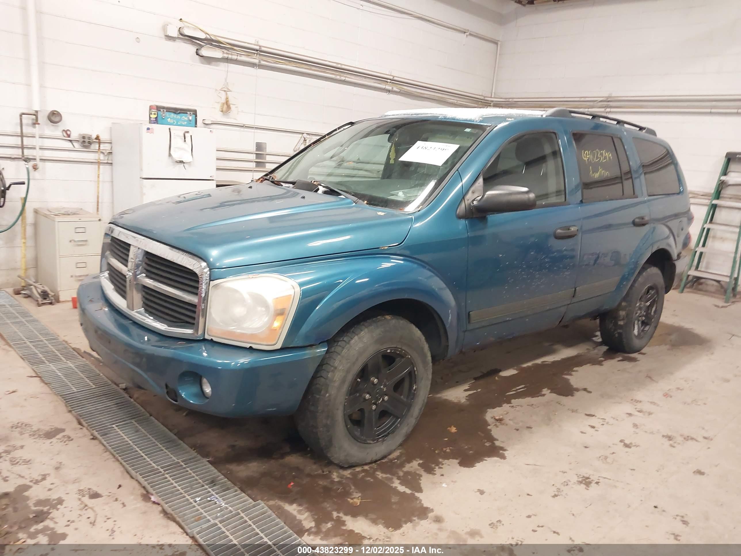 DODGE DURANGO image 2