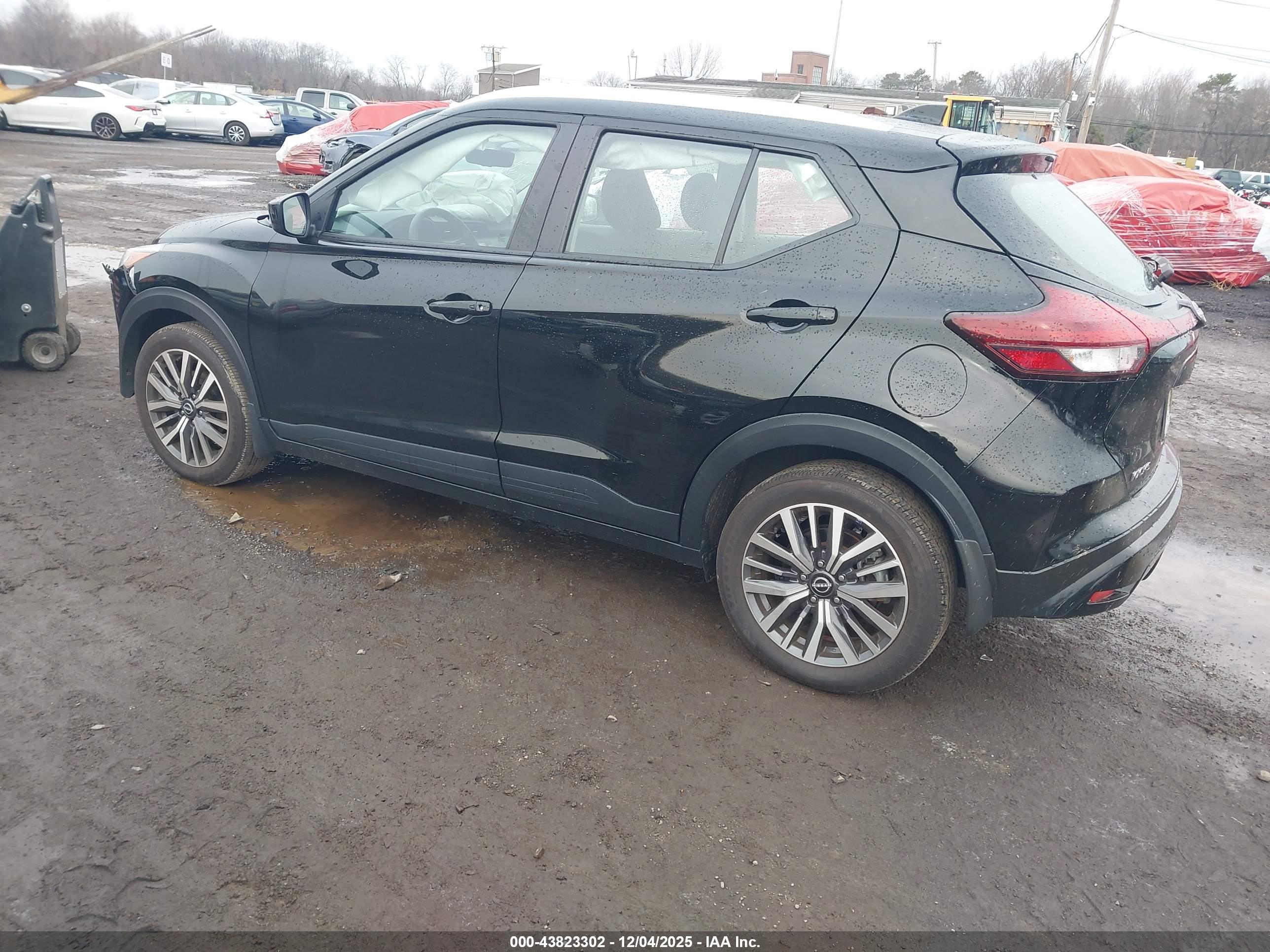 NISSAN KICKS image 3