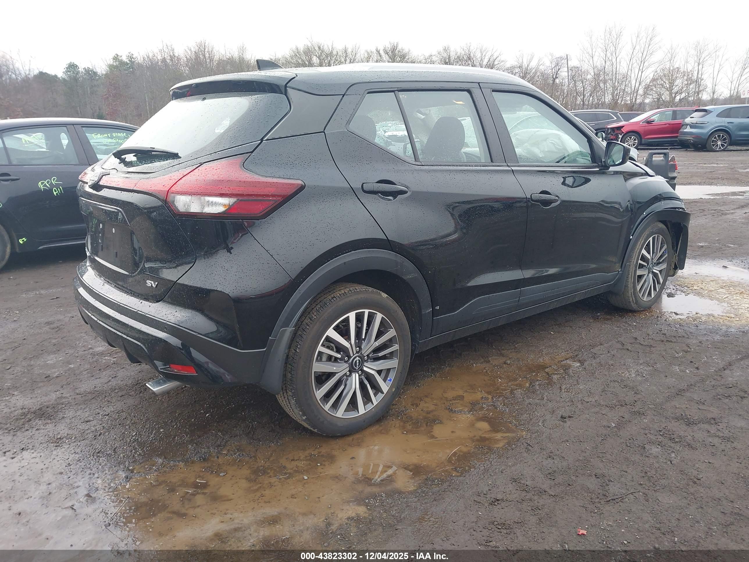 NISSAN KICKS image 4