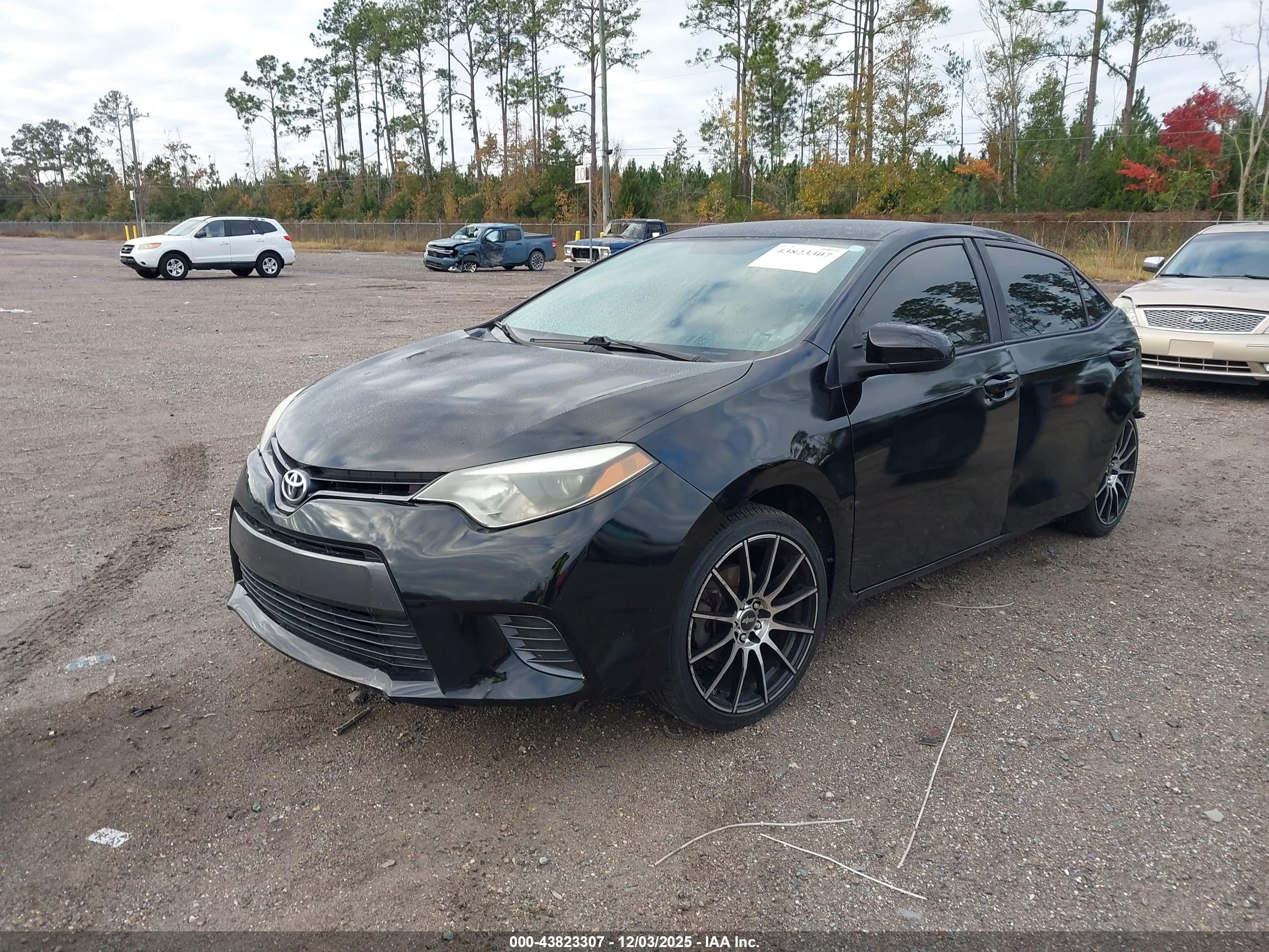 TOYOTA COROLLA image 2