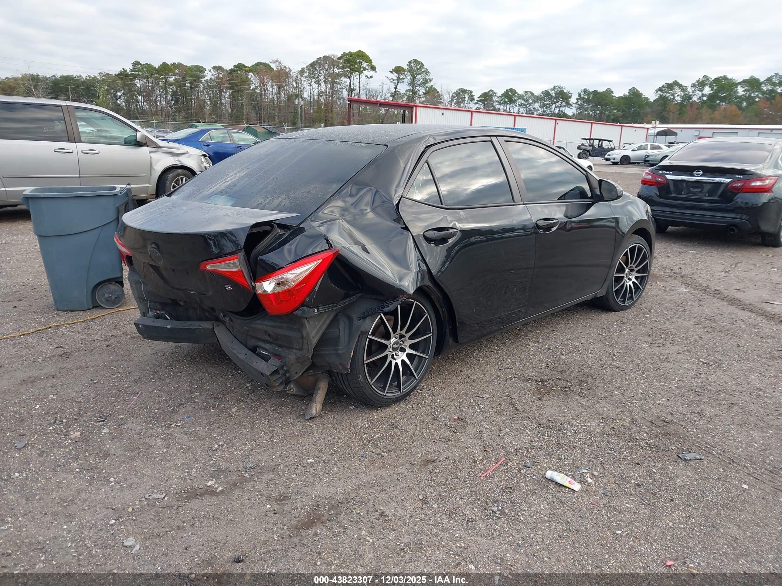 TOYOTA COROLLA image 4