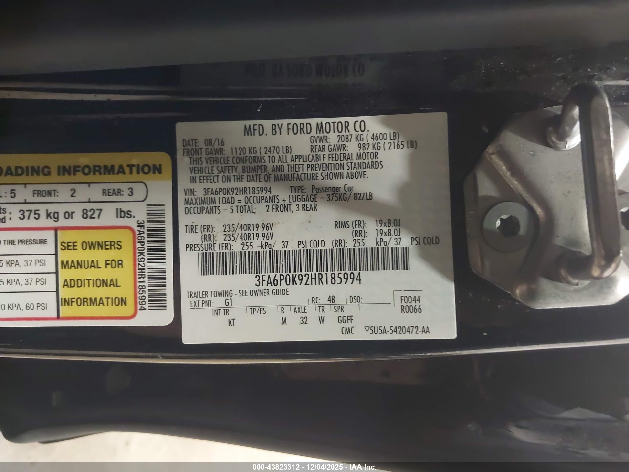 FORD FUSION image 9