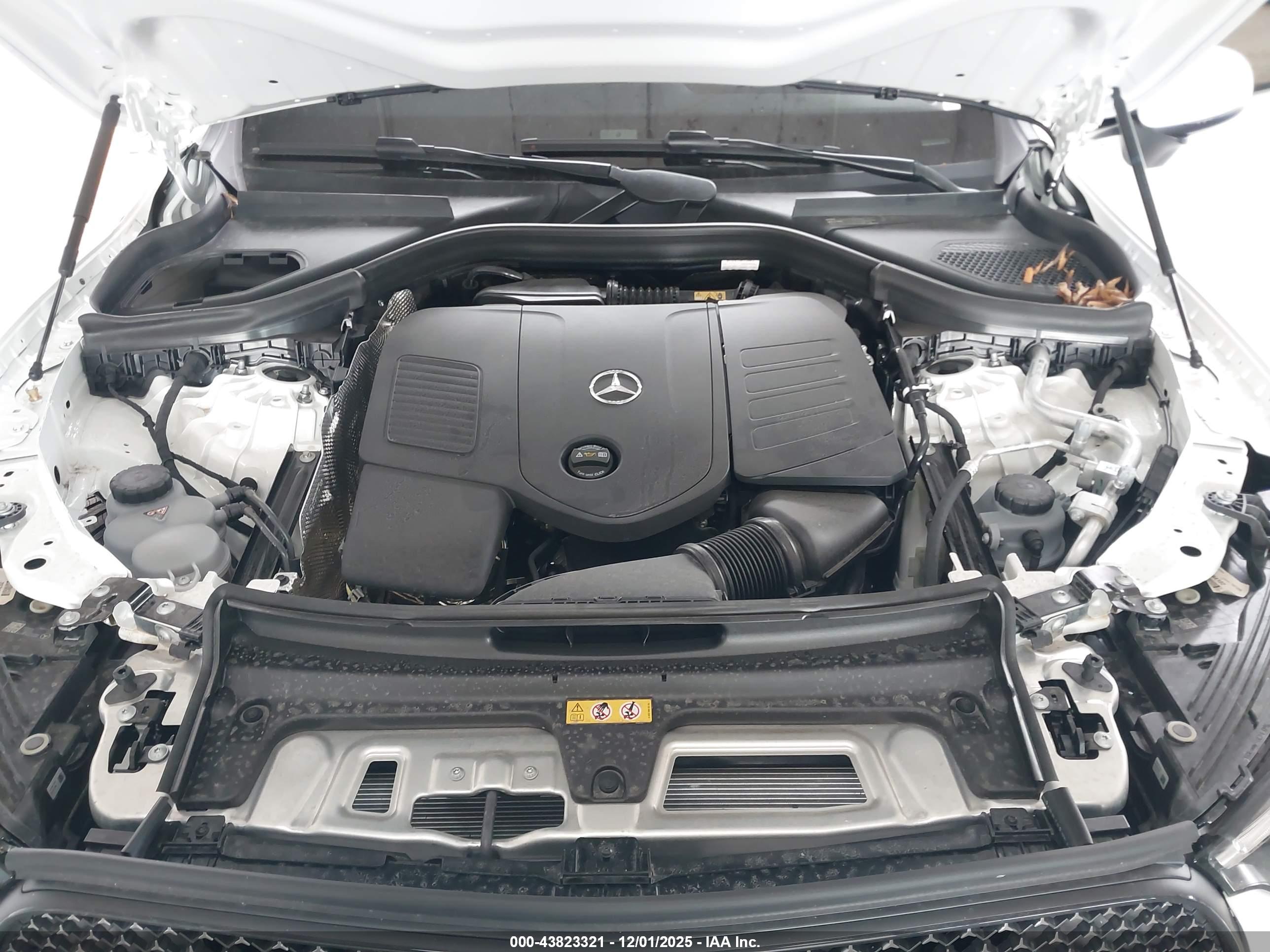 MERCEDES-BENZ GLC image 10