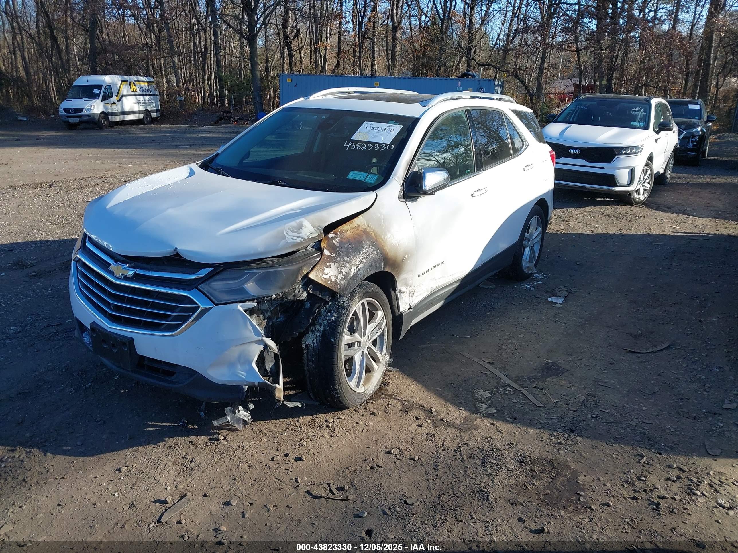 CHEVROLET EQUINOX image 2