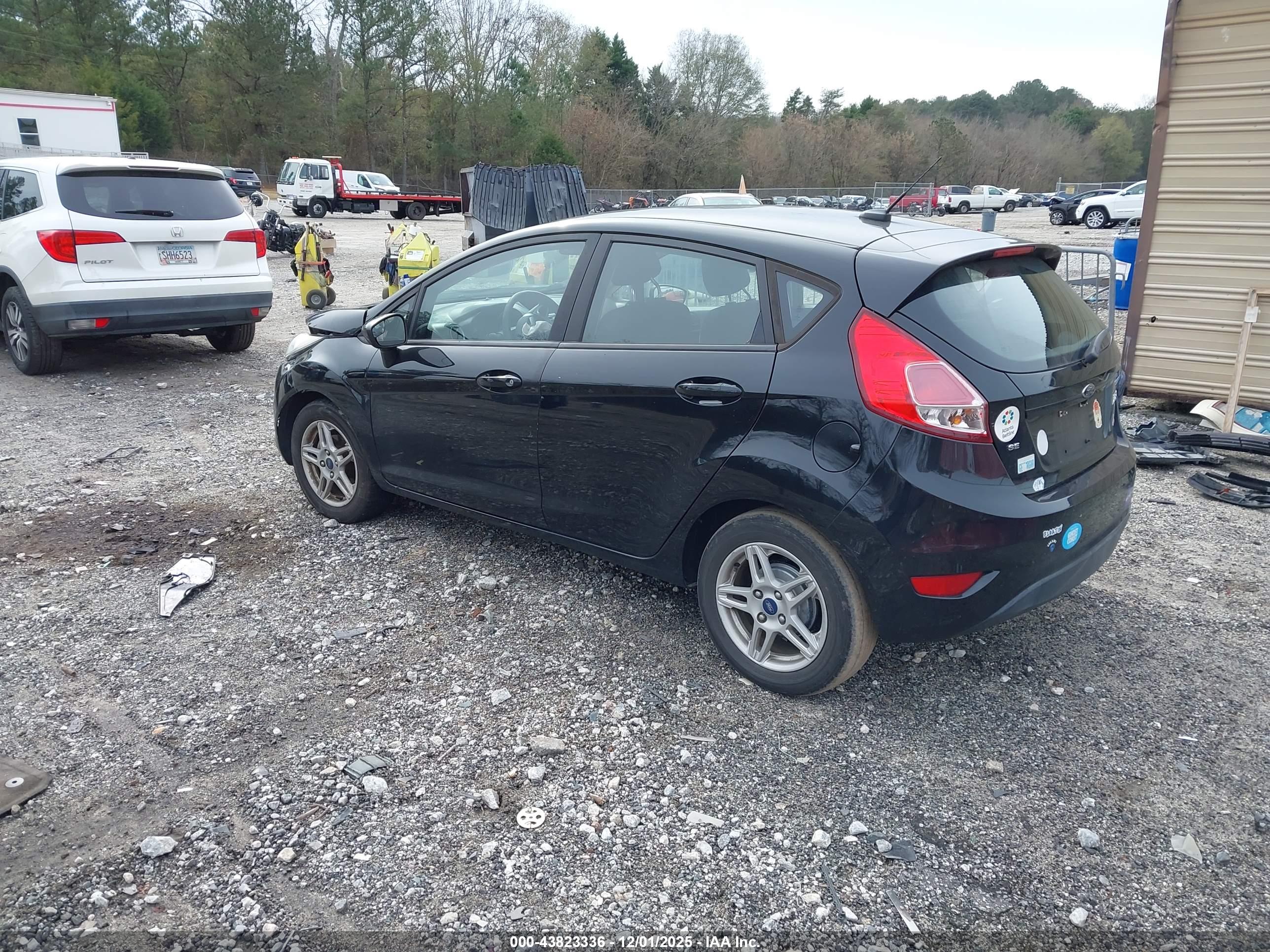 FORD FIESTA image 3