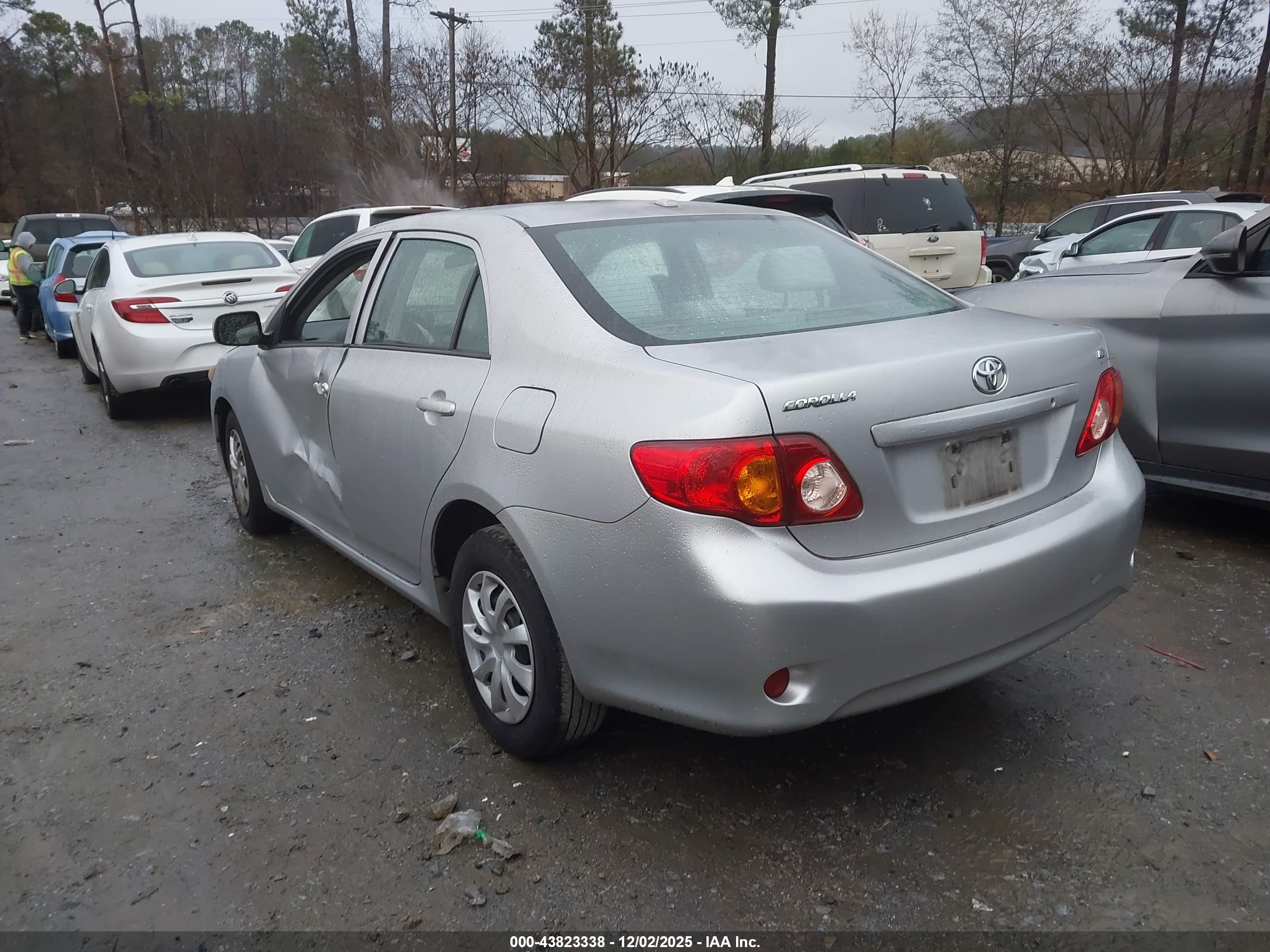 TOYOTA COROLLA image 3