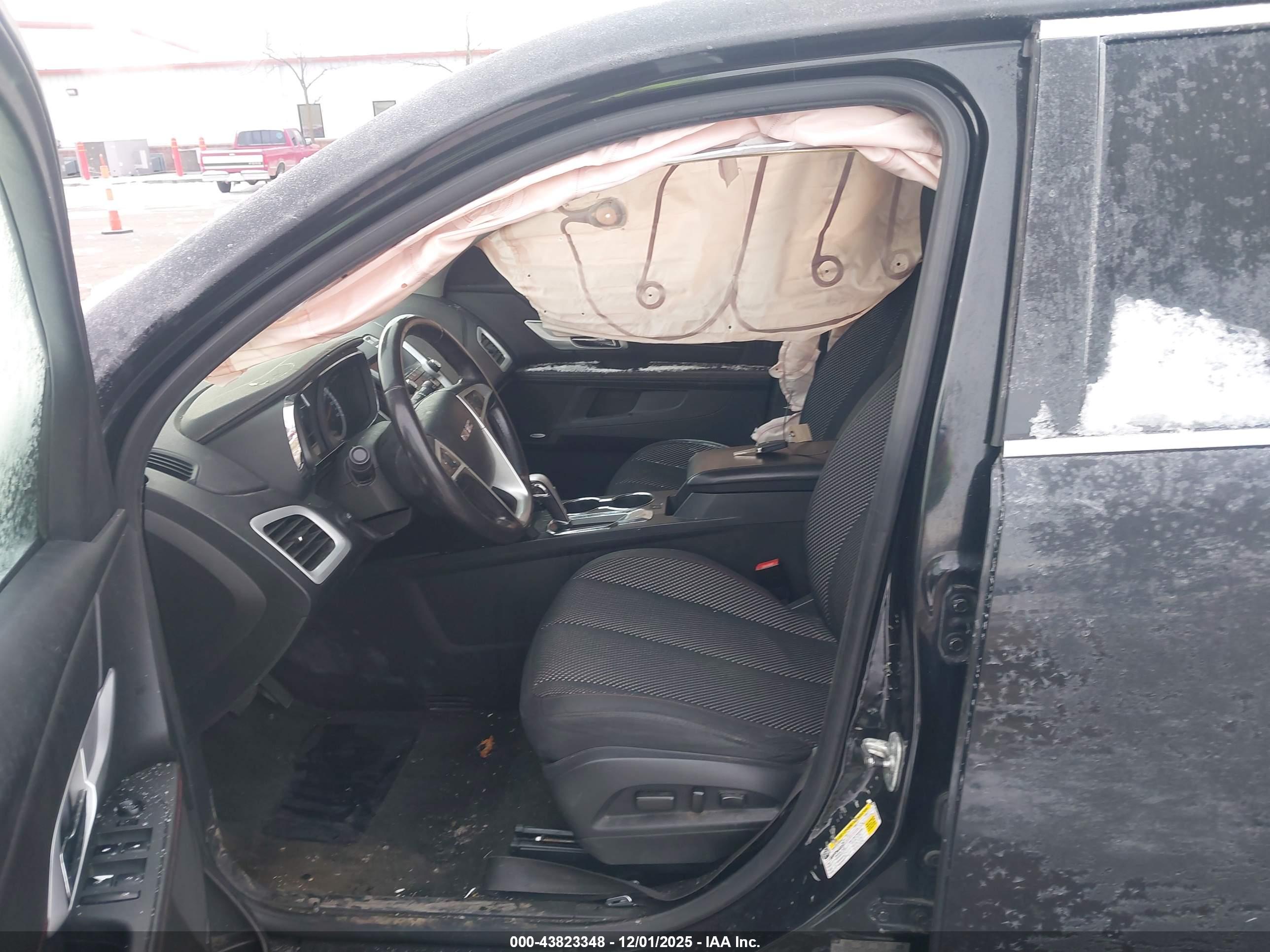 GMC TERRAIN image 5