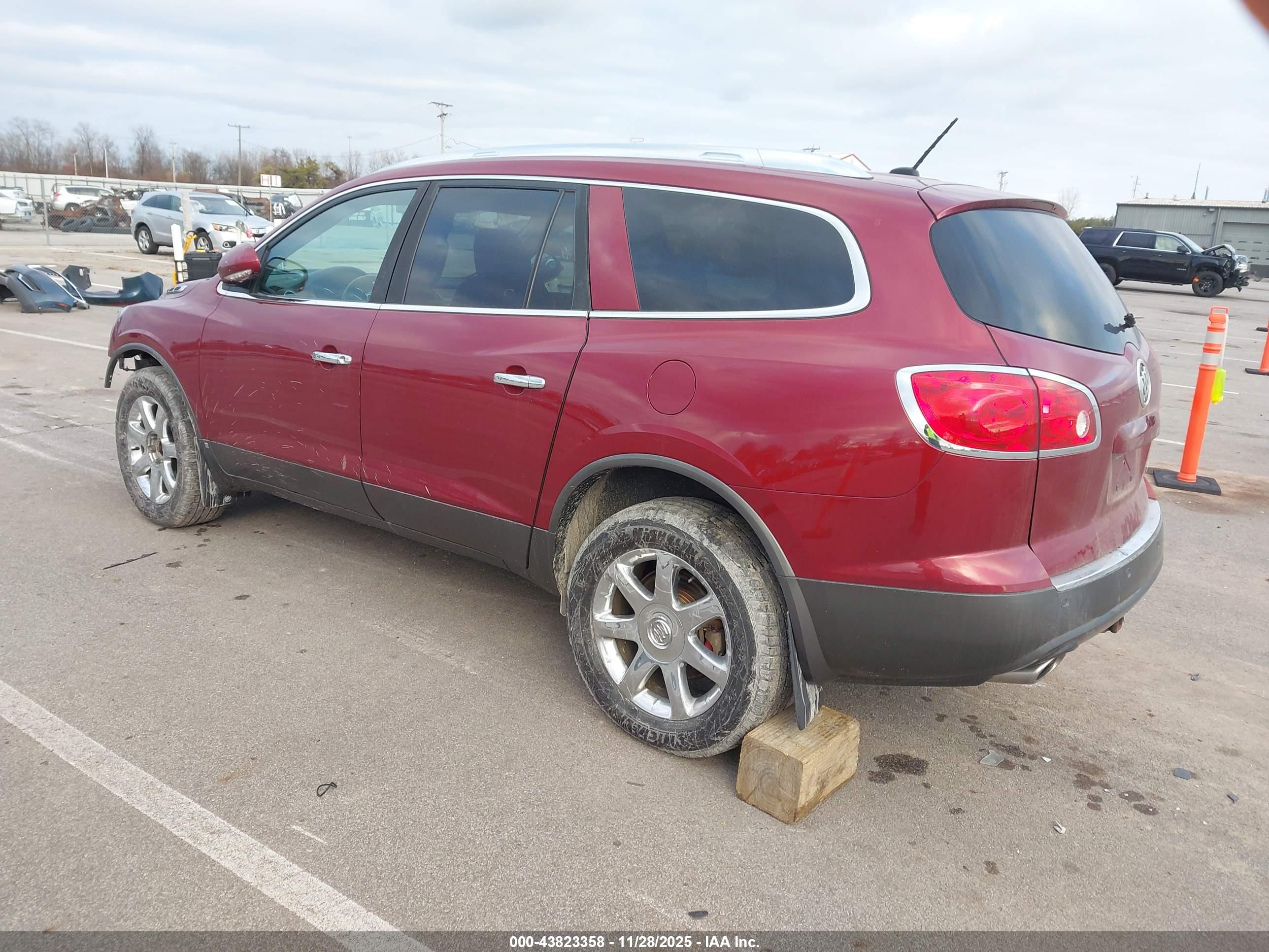 BUICK ENCLAVE image 3