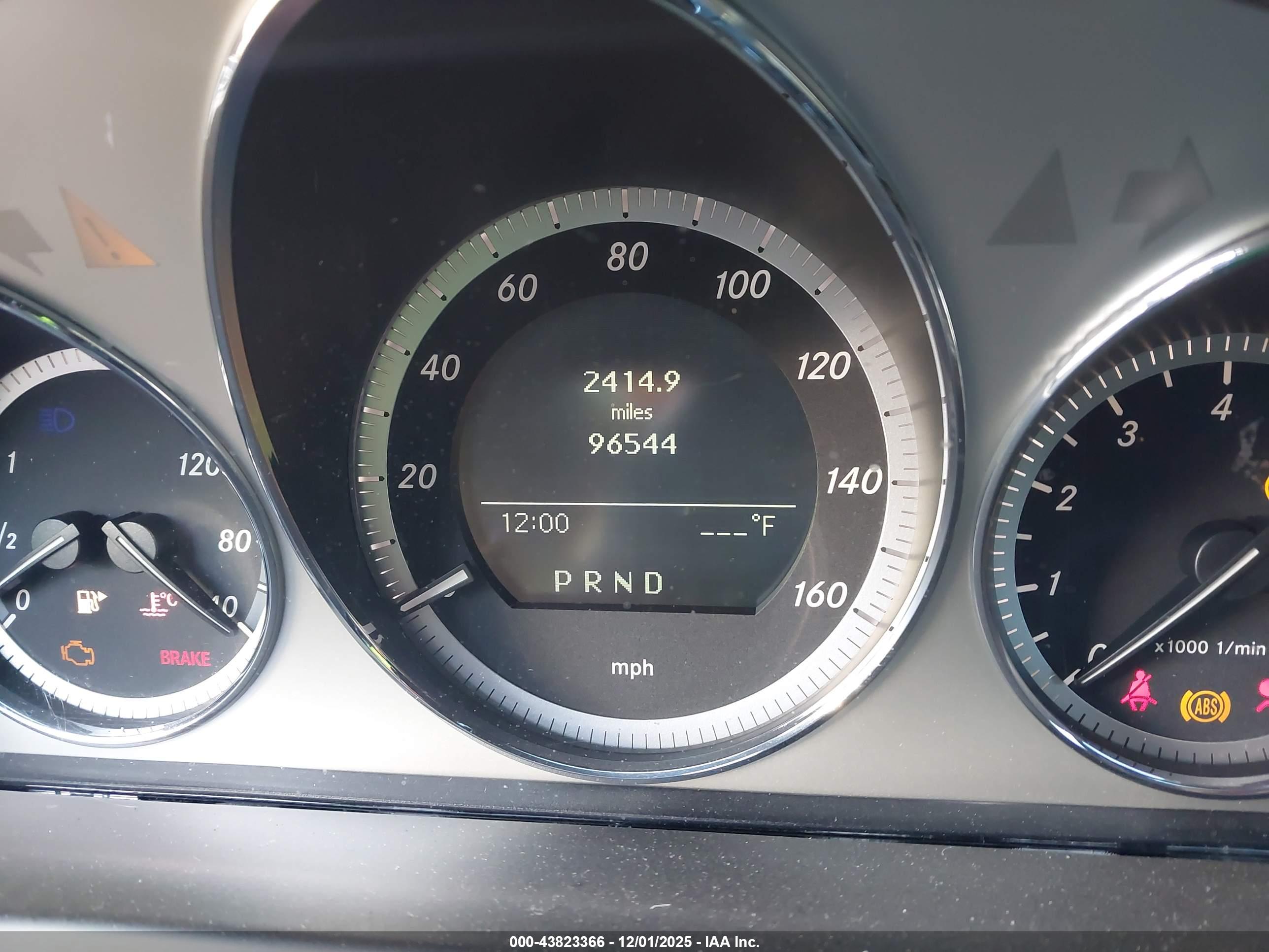 MERCEDES-BENZ C image 7