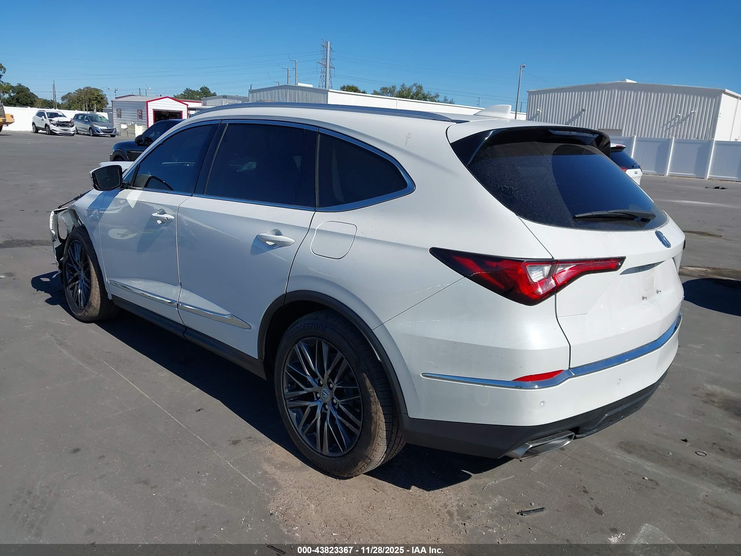 ACURA MDX image 3