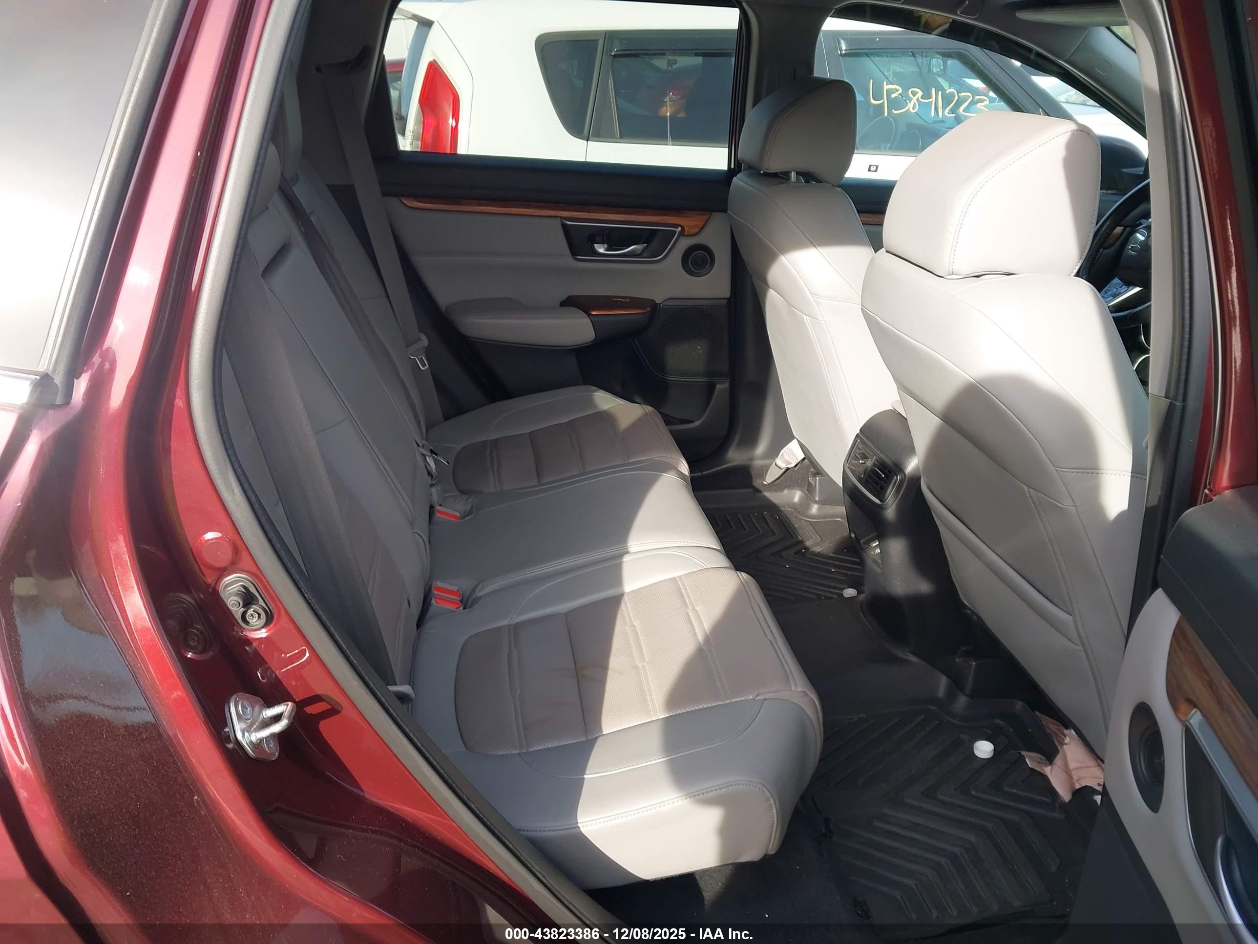 HONDA CR-V image 8