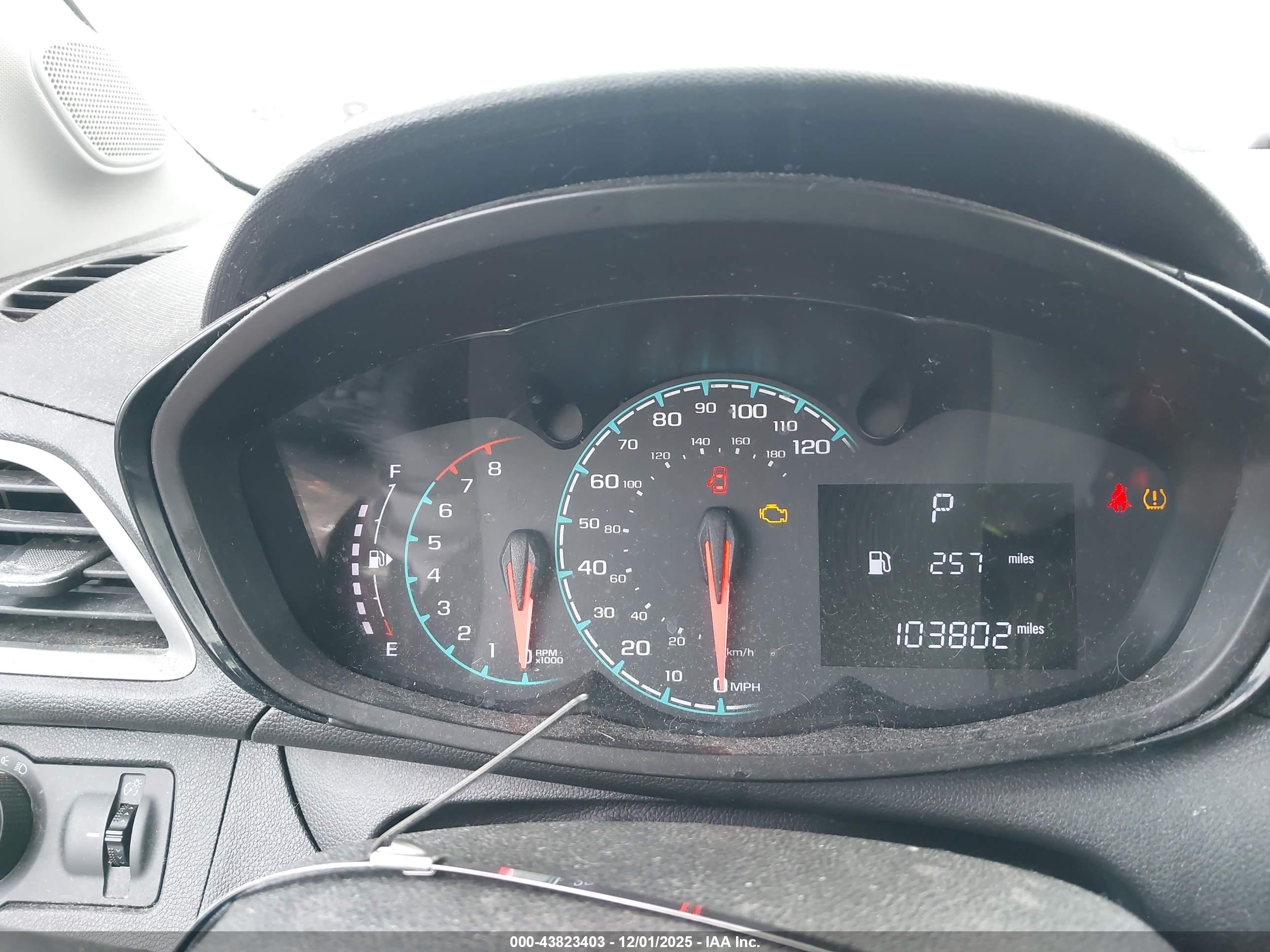 CHEVROLET SPARK image 7