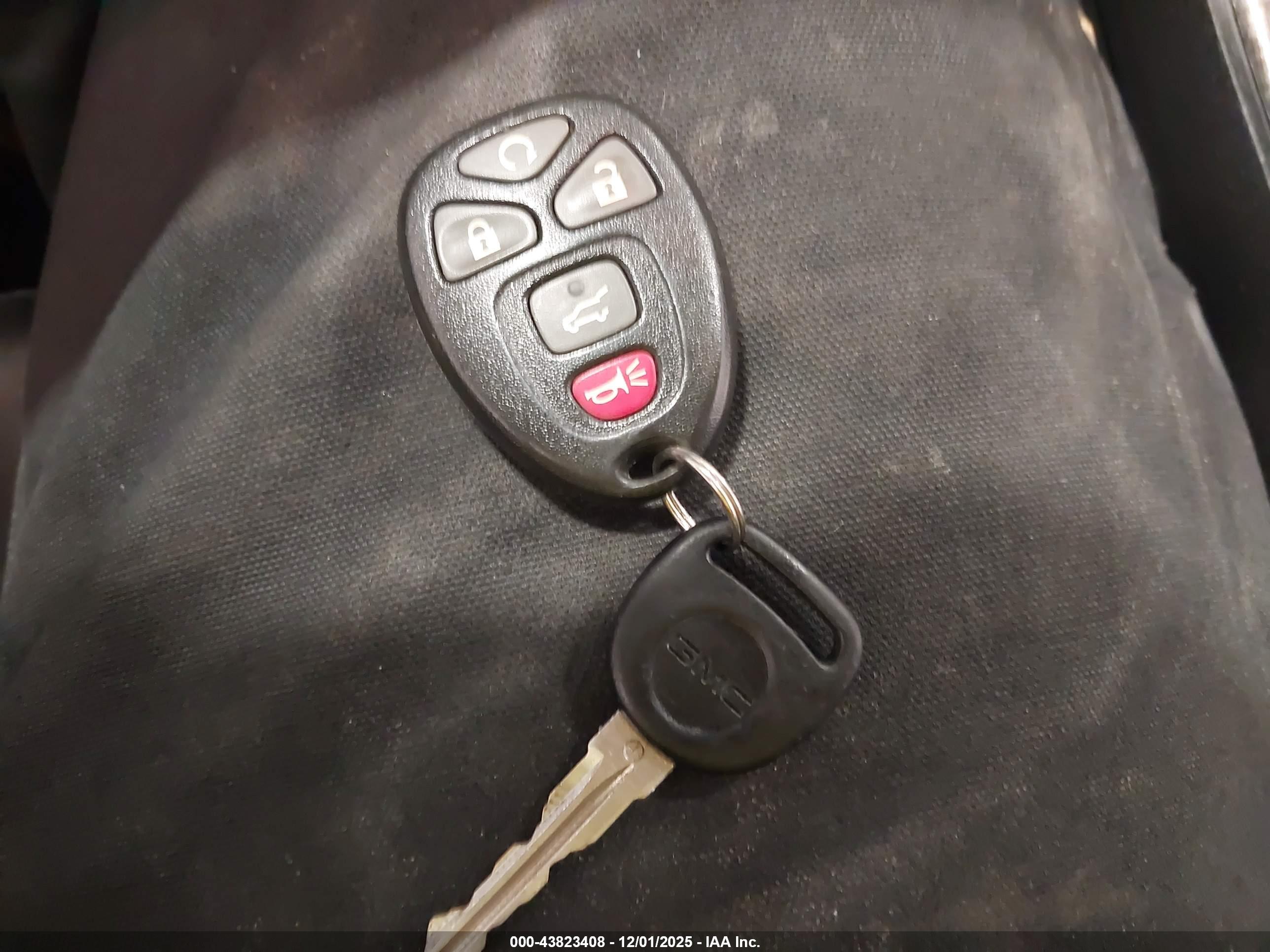 GMC ACADIA image 11