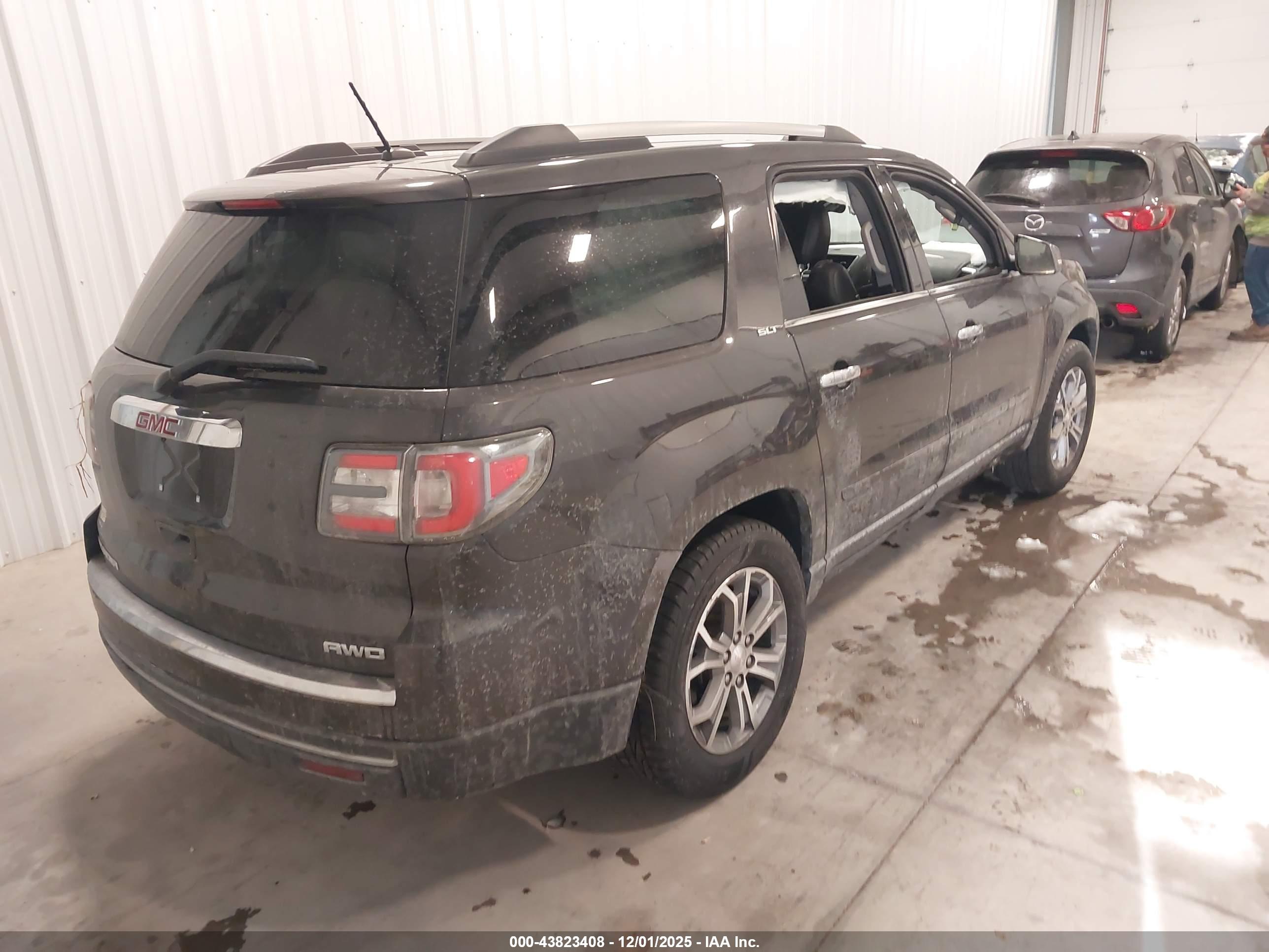 GMC ACADIA image 4