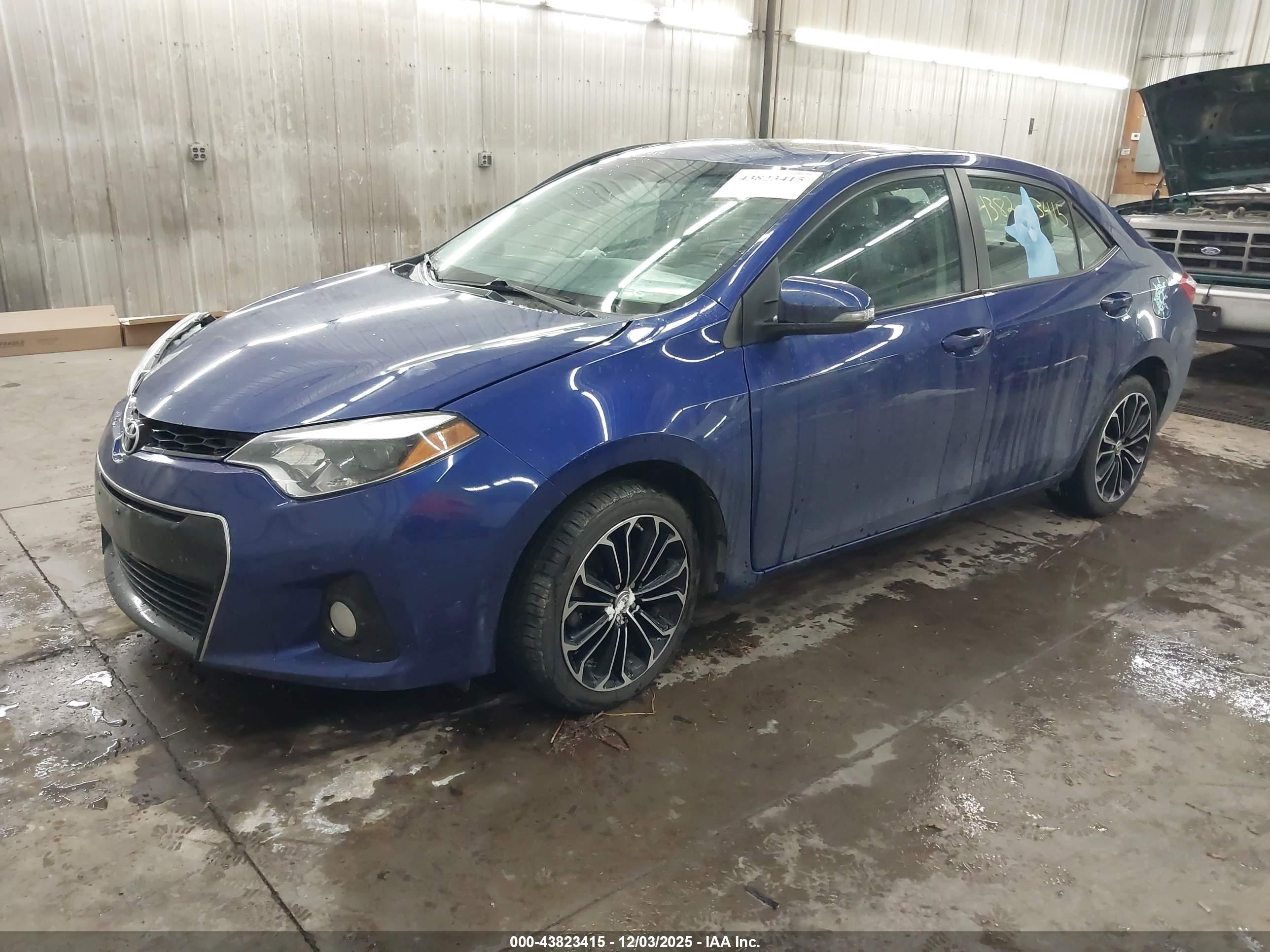 TOYOTA COROLLA image 2