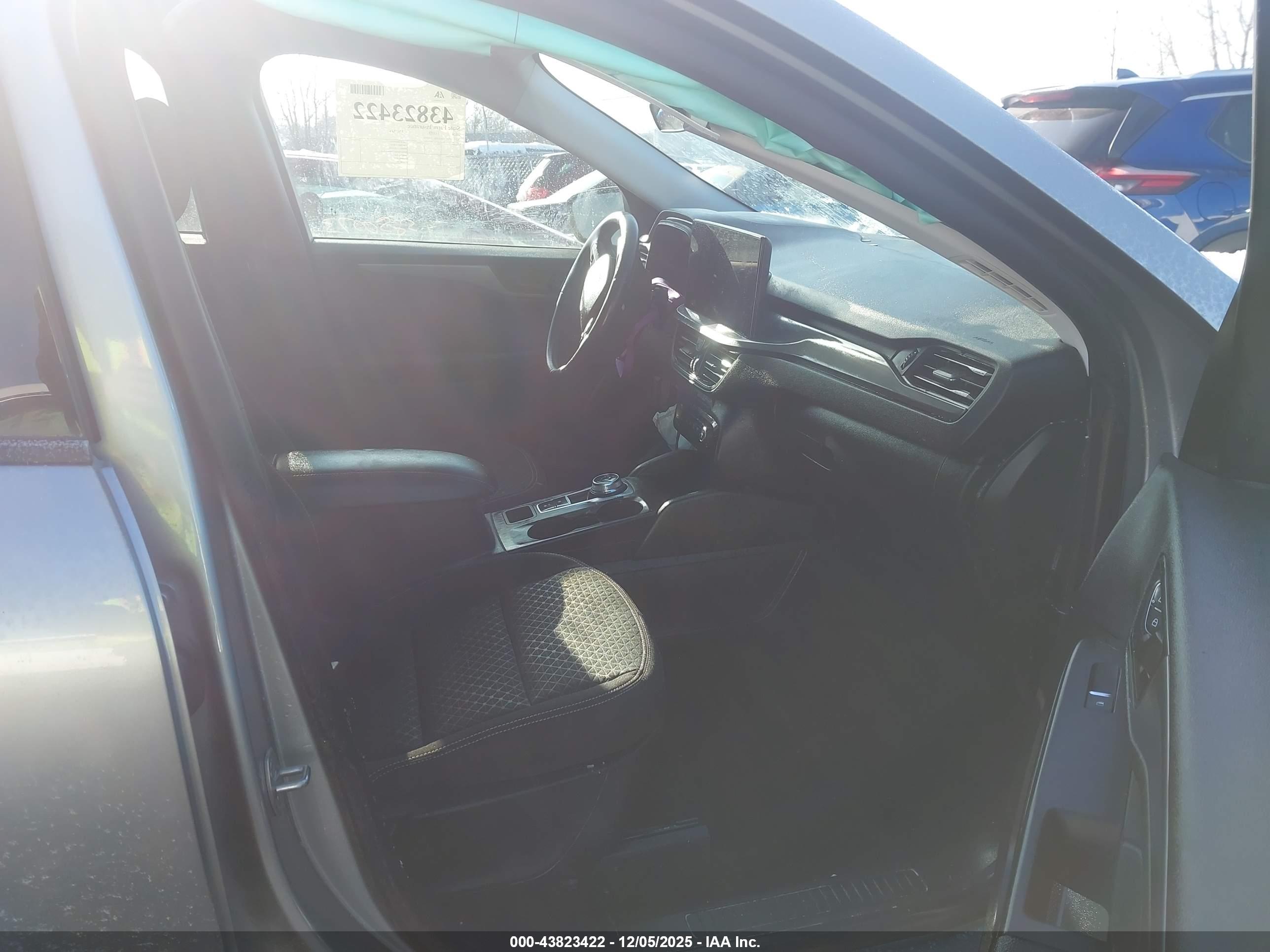 FORD ESCAPE image 5