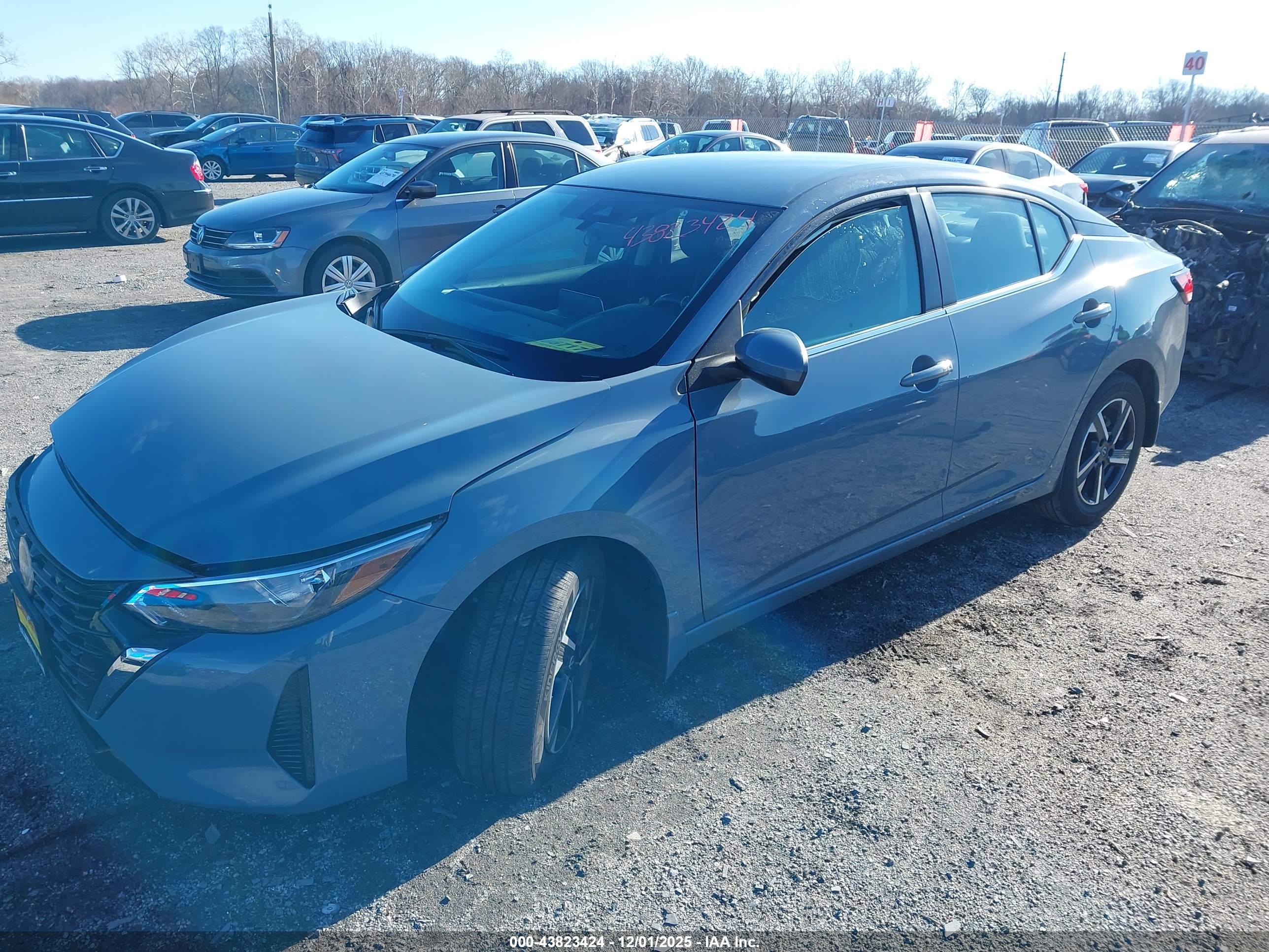 NISSAN SENTRA image 2