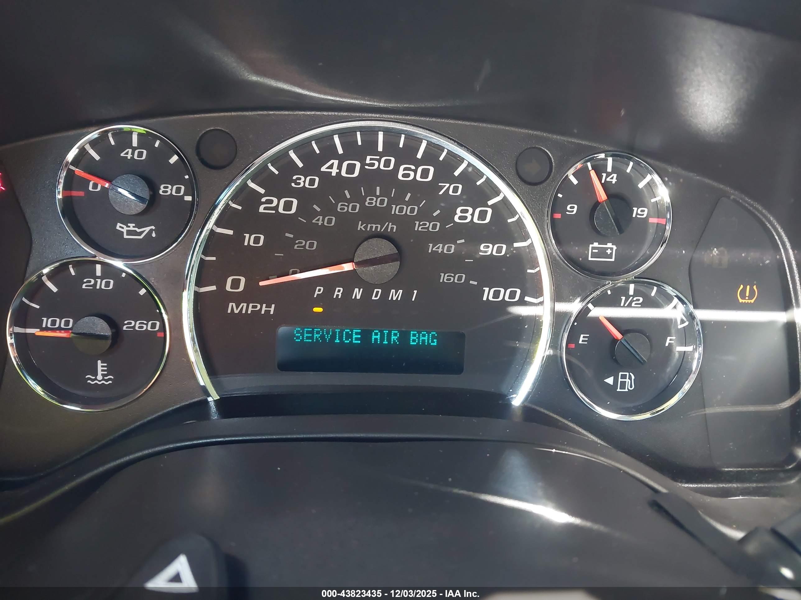 CHEVROLET EXPRESS image 7