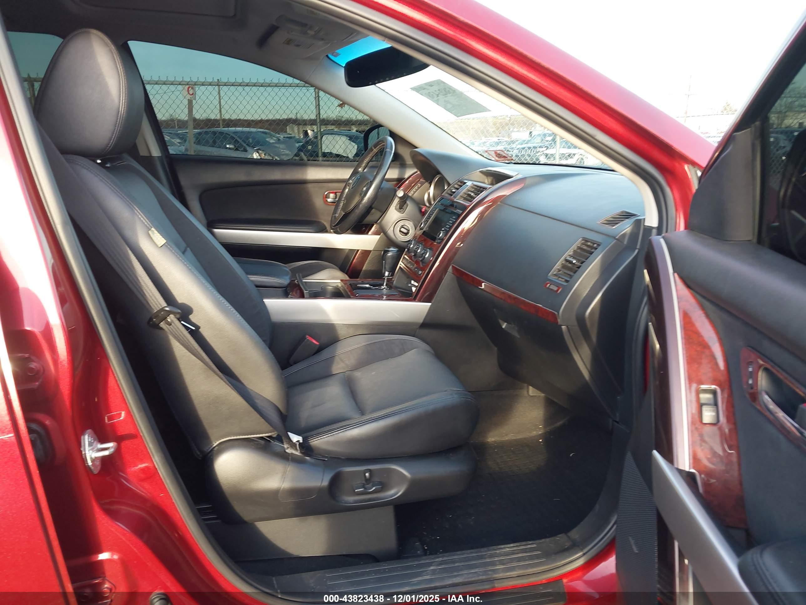 MAZDA CX-9 image 5
