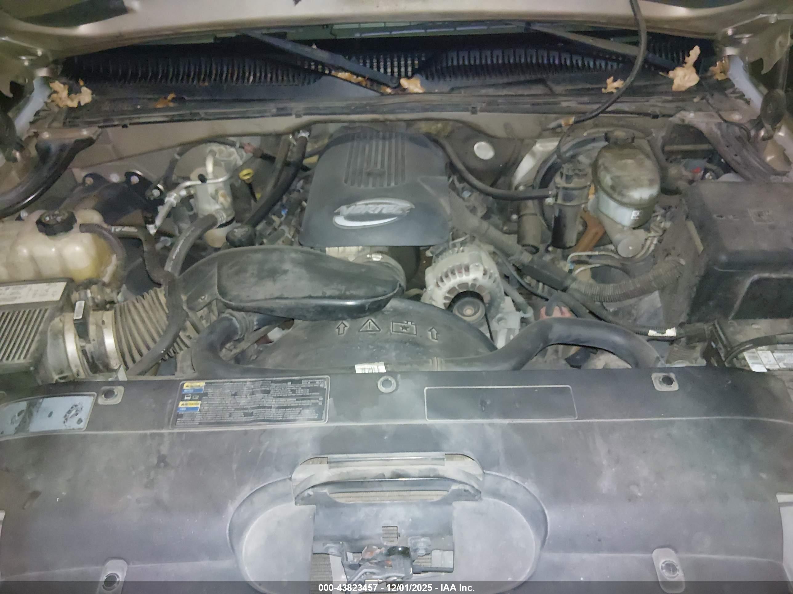 CHEVROLET SILVERADO image 10