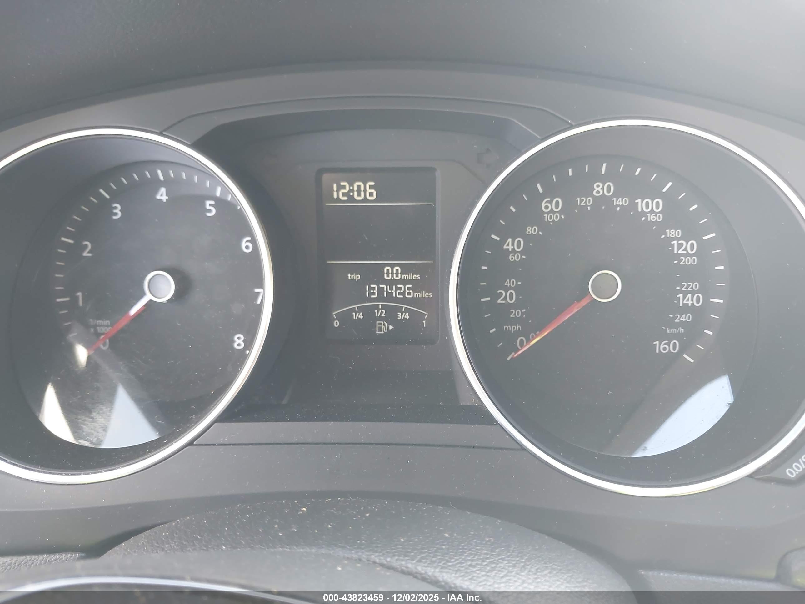 VOLKSWAGEN JETTA image 7