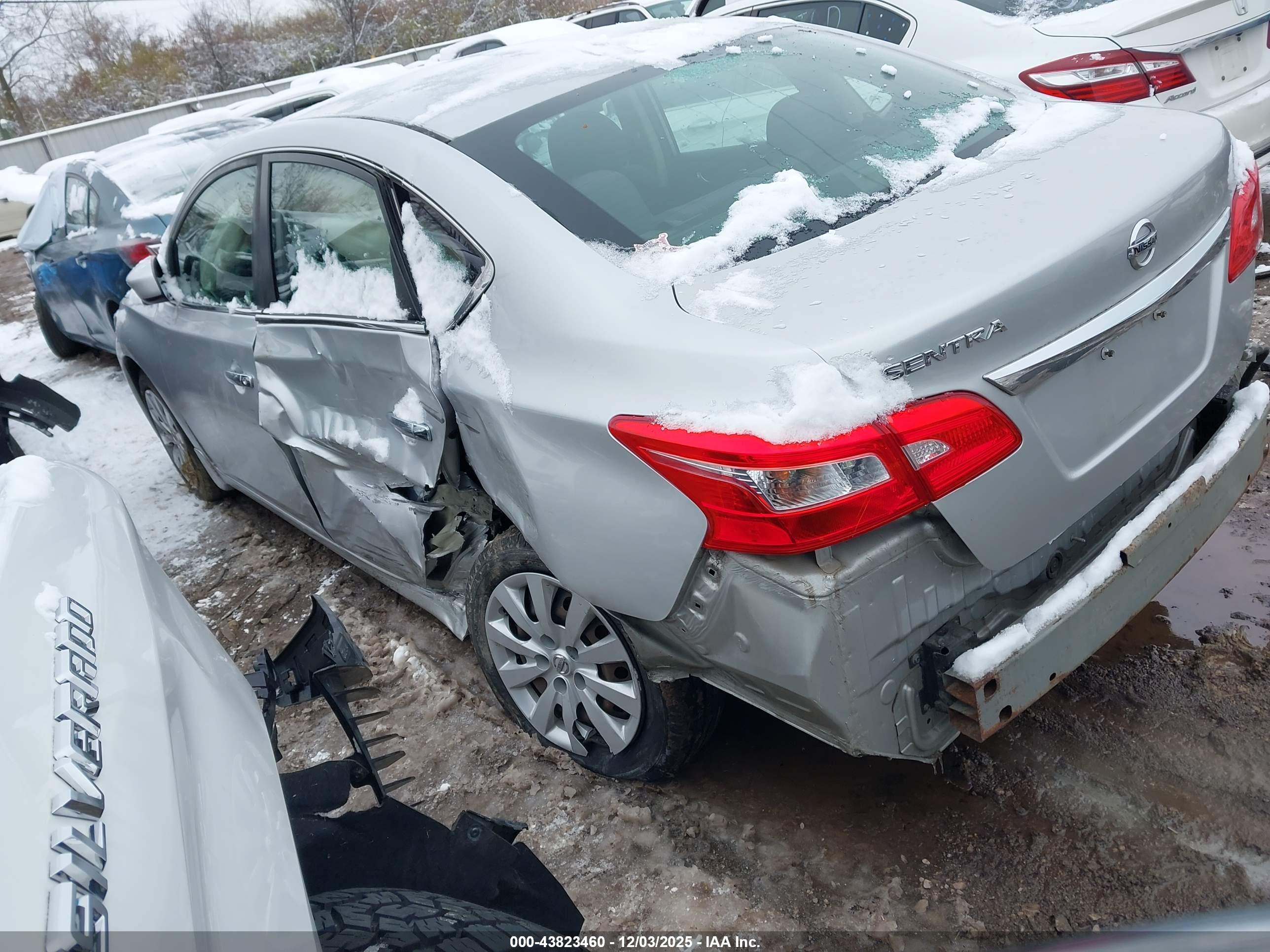 NISSAN SENTRA image 3